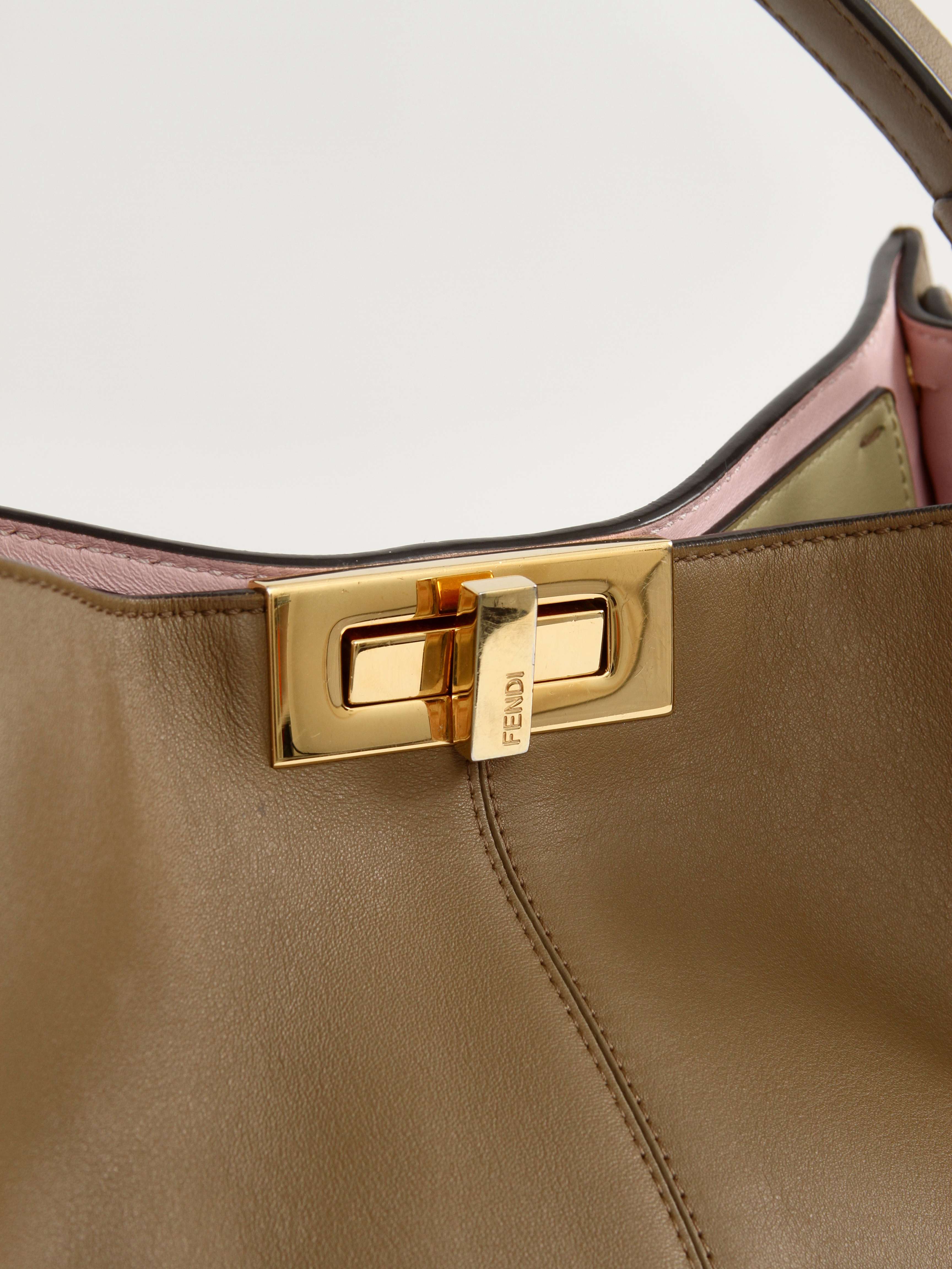 Сумки Fendi Peekaboo изображение #10