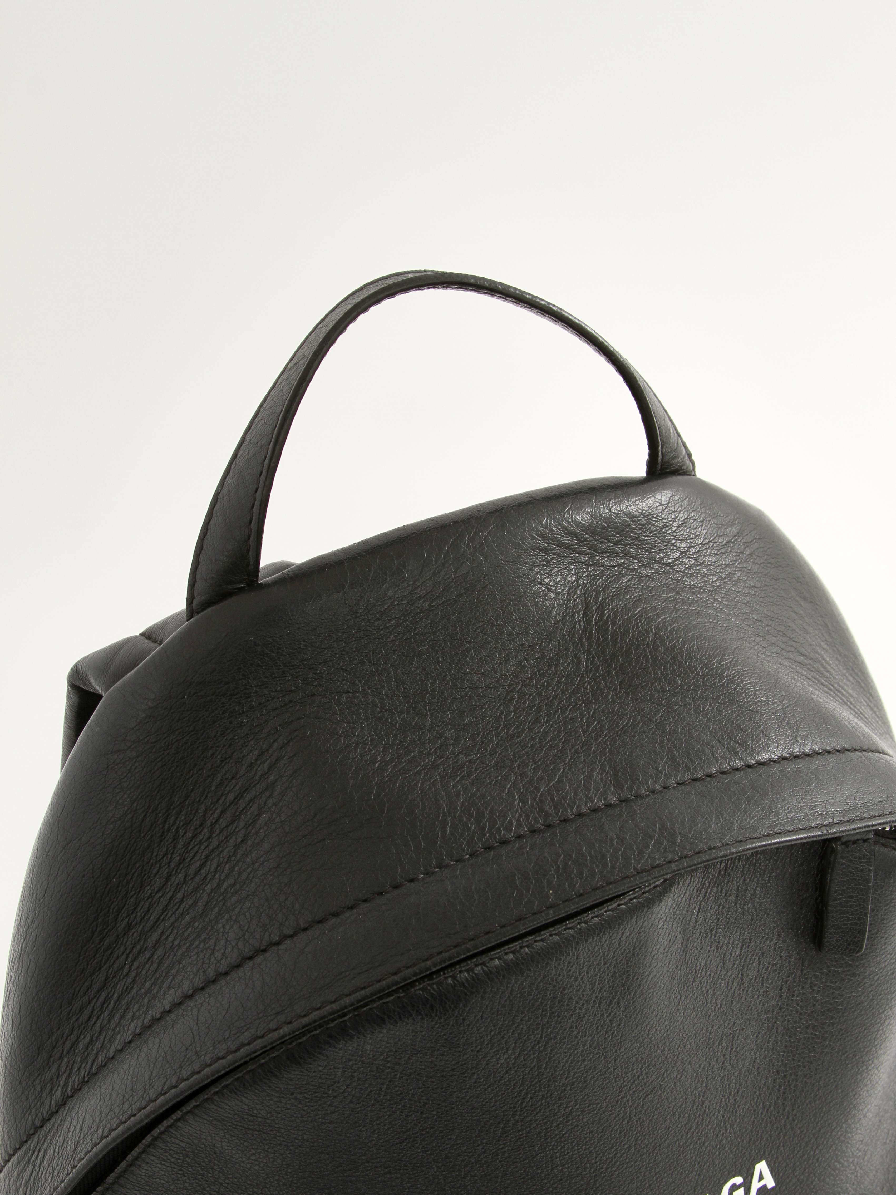 Balenciaga Everyday  5