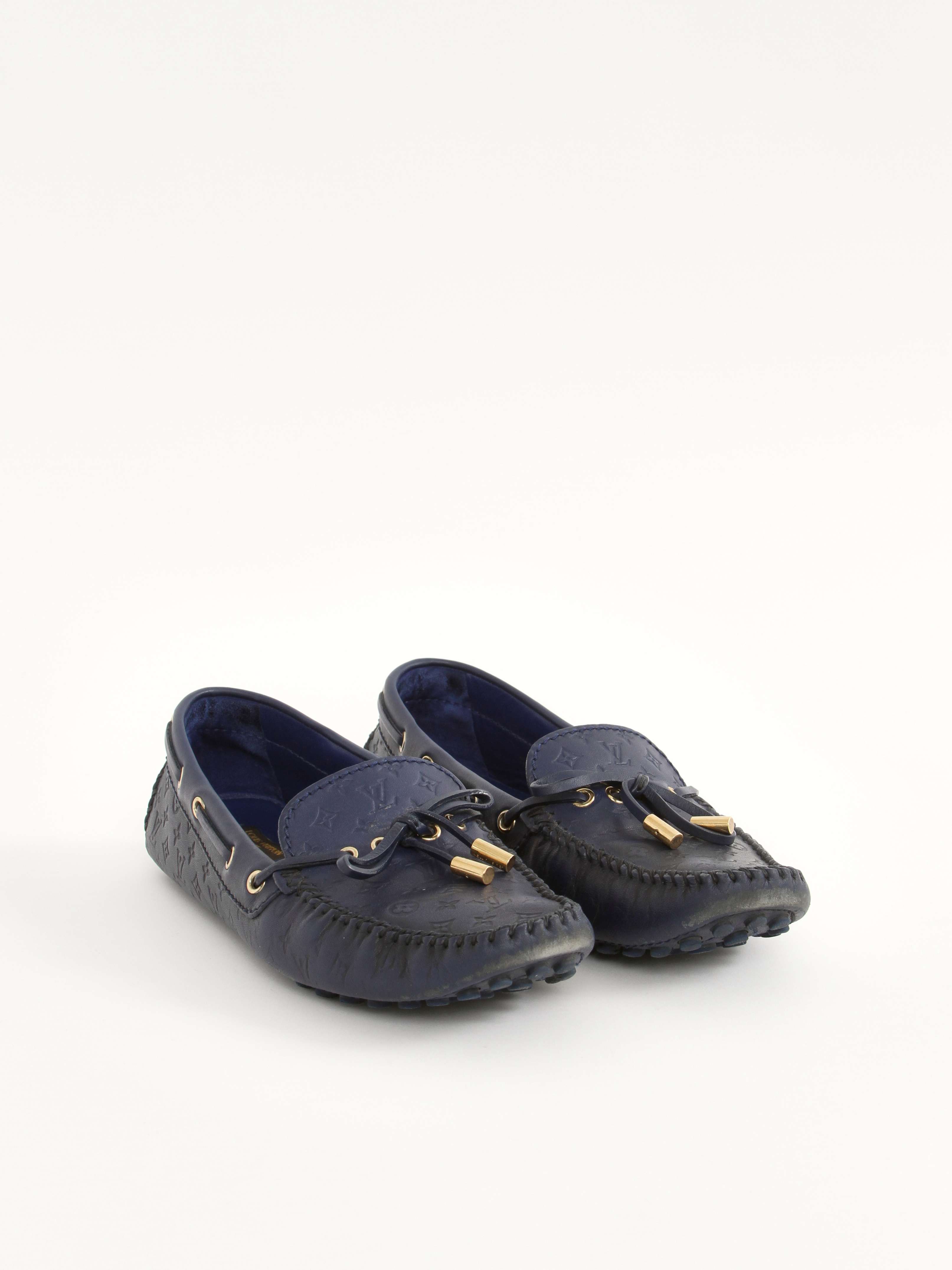 Louis Vuitton  38.5 5