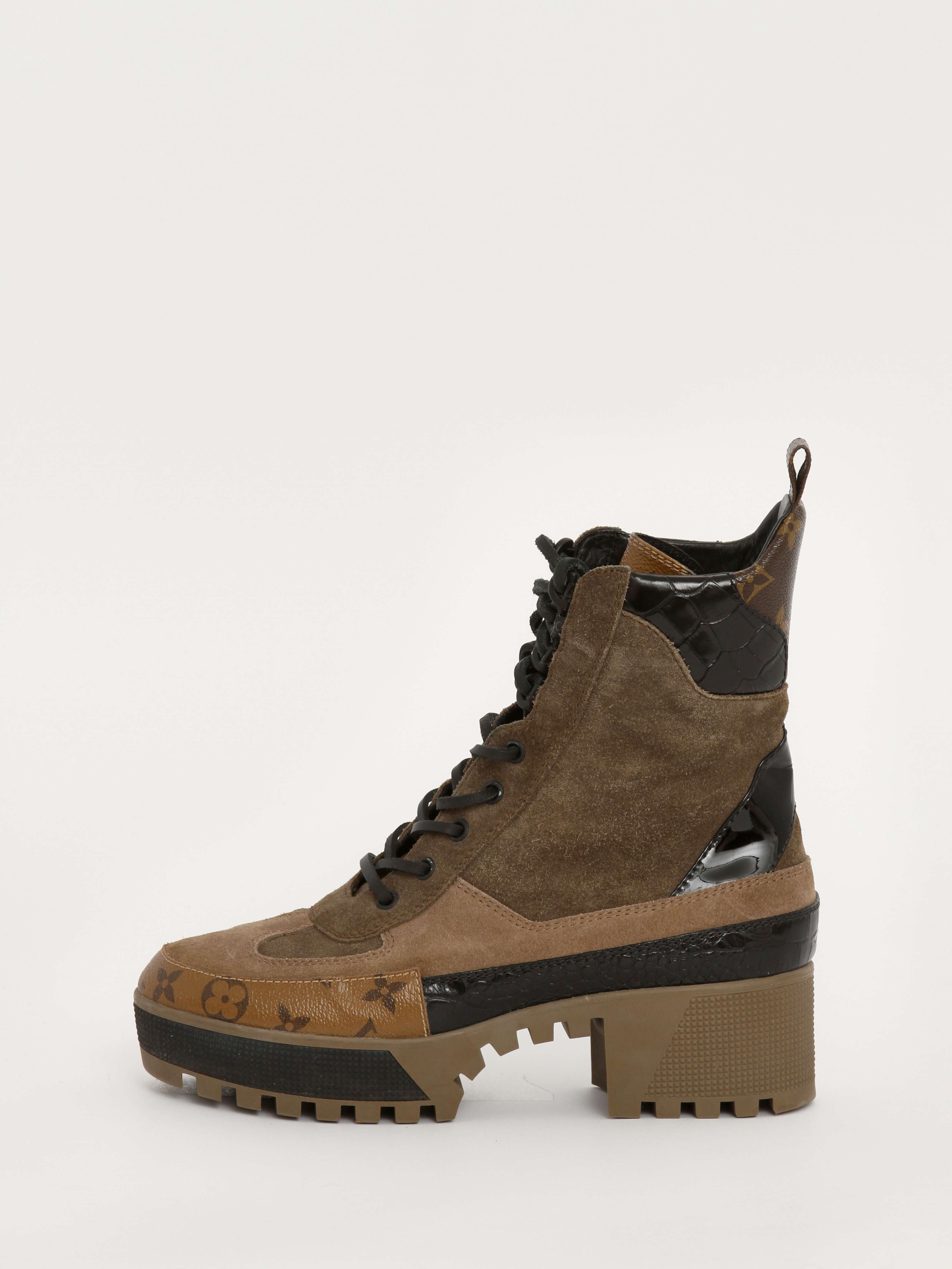 Louis Vuitton Laureate 39.5 2