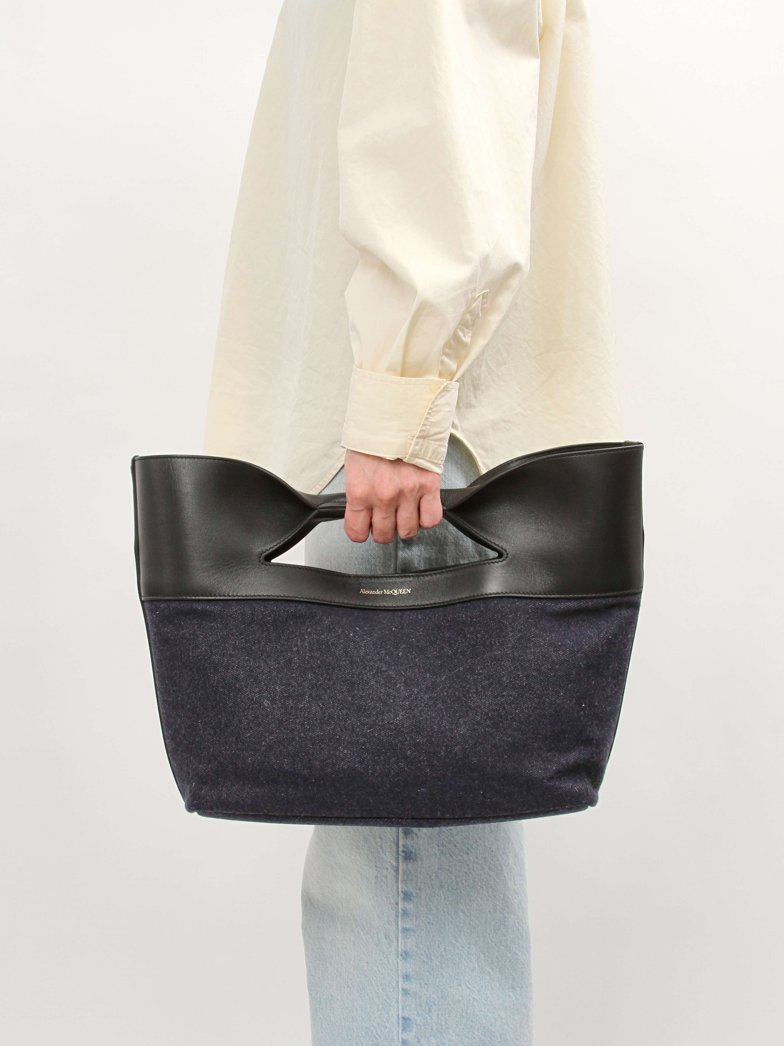 Сумки Alexander McQueen The Bow изображение #2