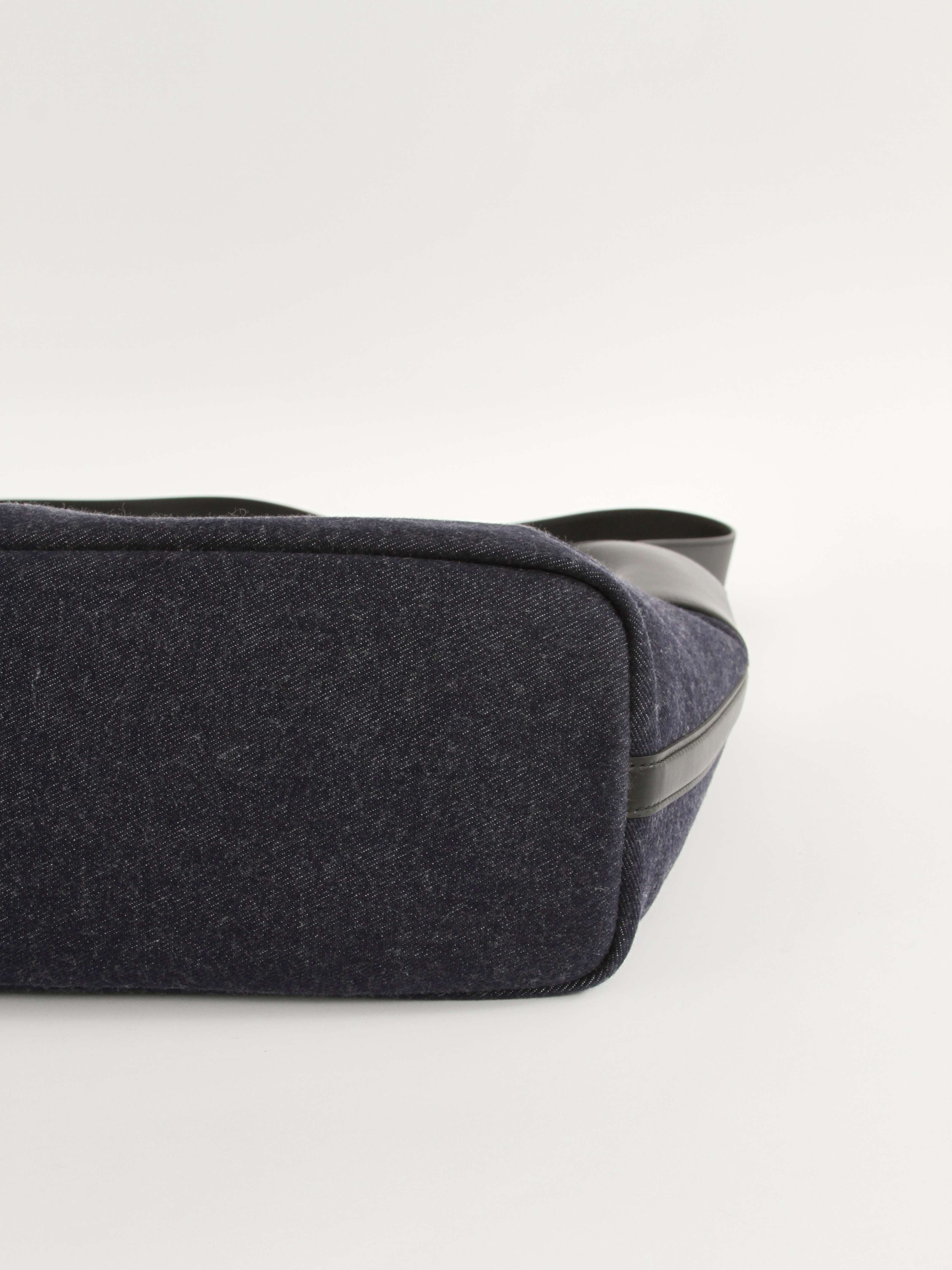 Сумки Alexander McQueen The Bow изображение #8