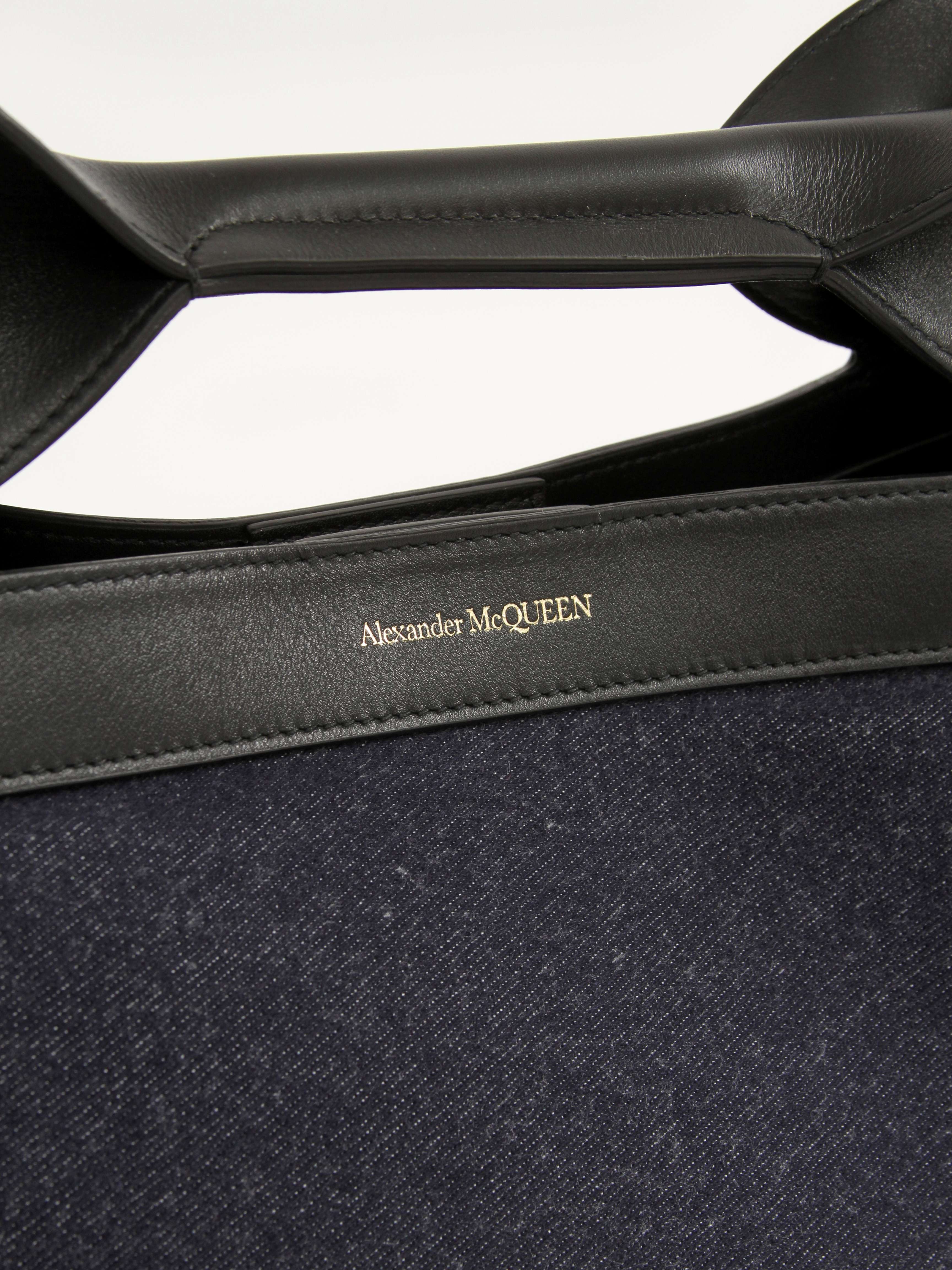 Сумки Alexander McQueen The Bow изображение #10