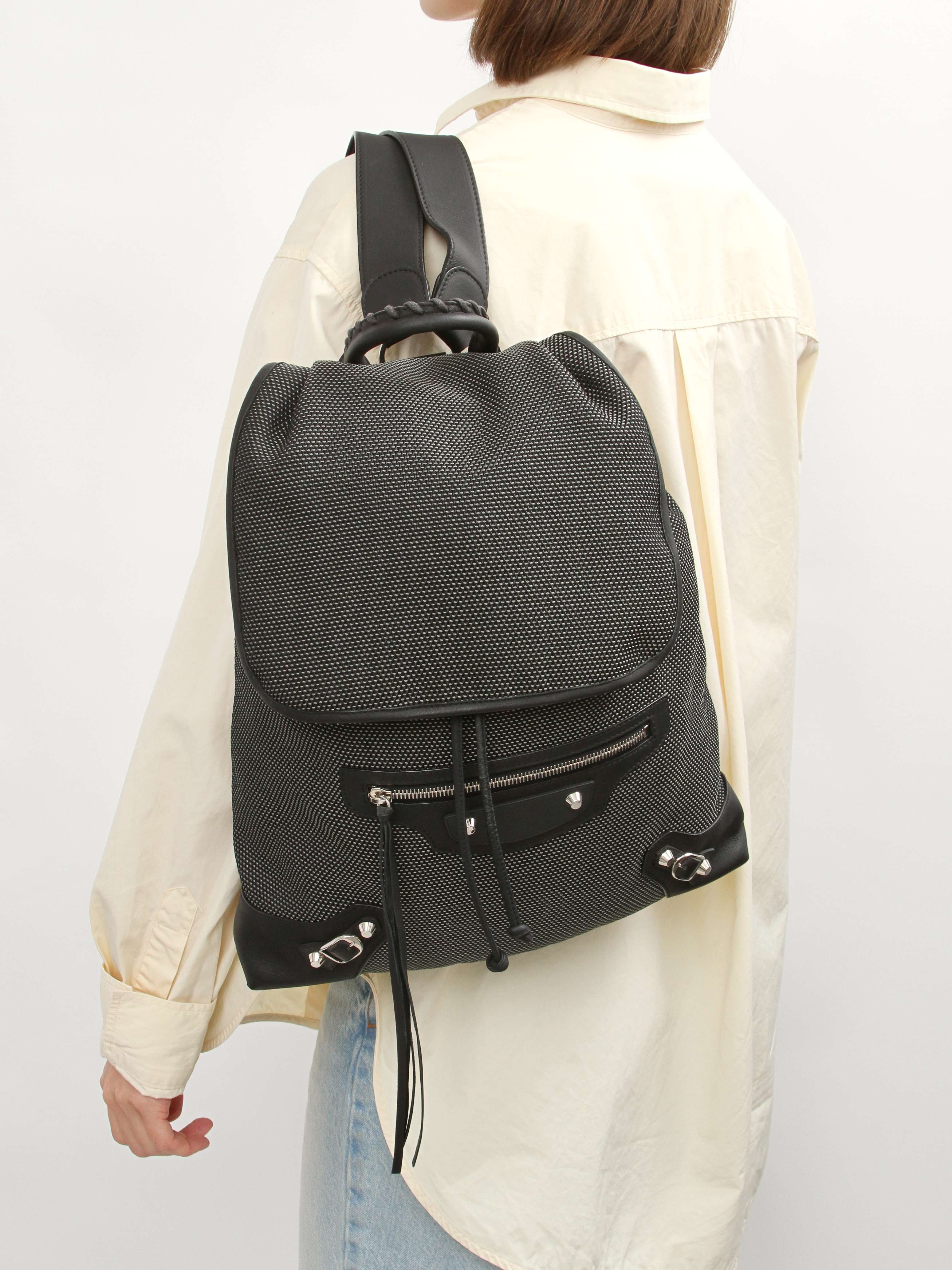 Balenciaga   2