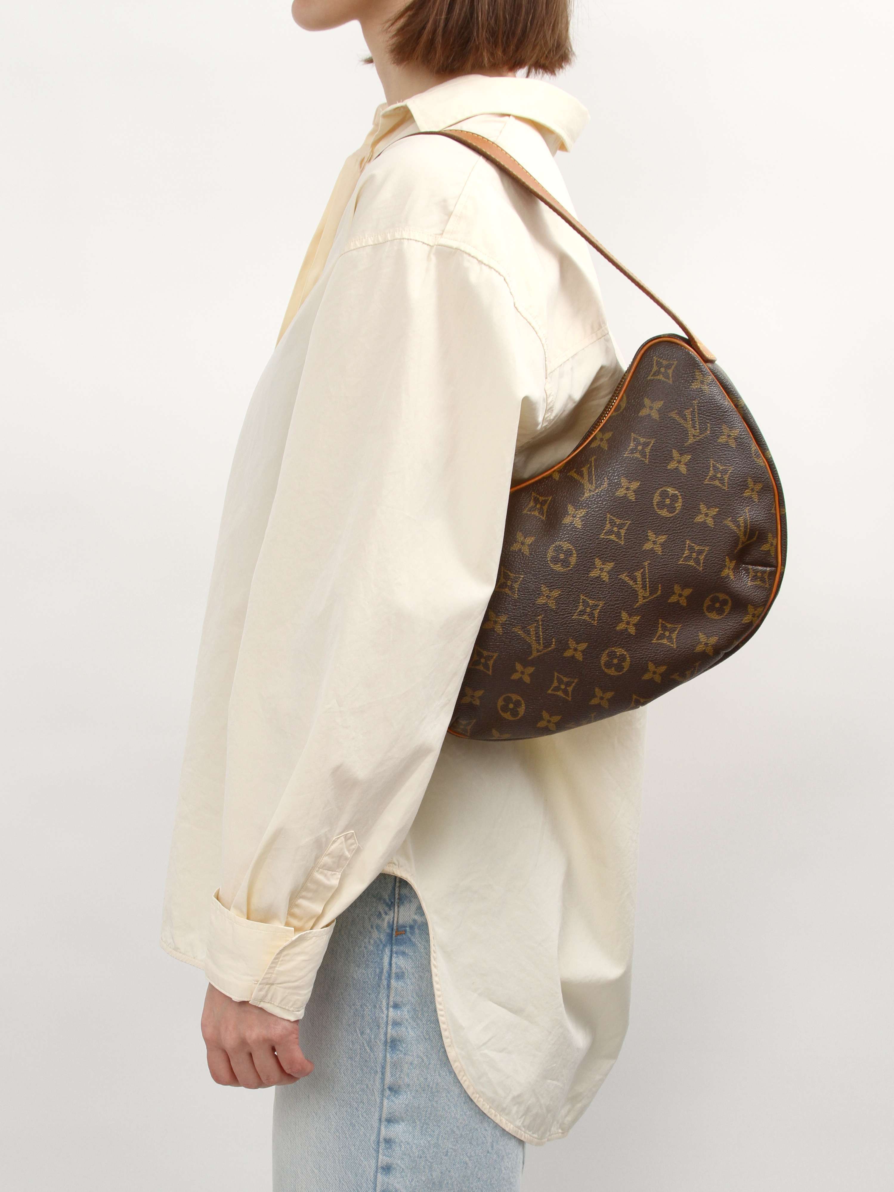 Louis Vuitton Croissant  2