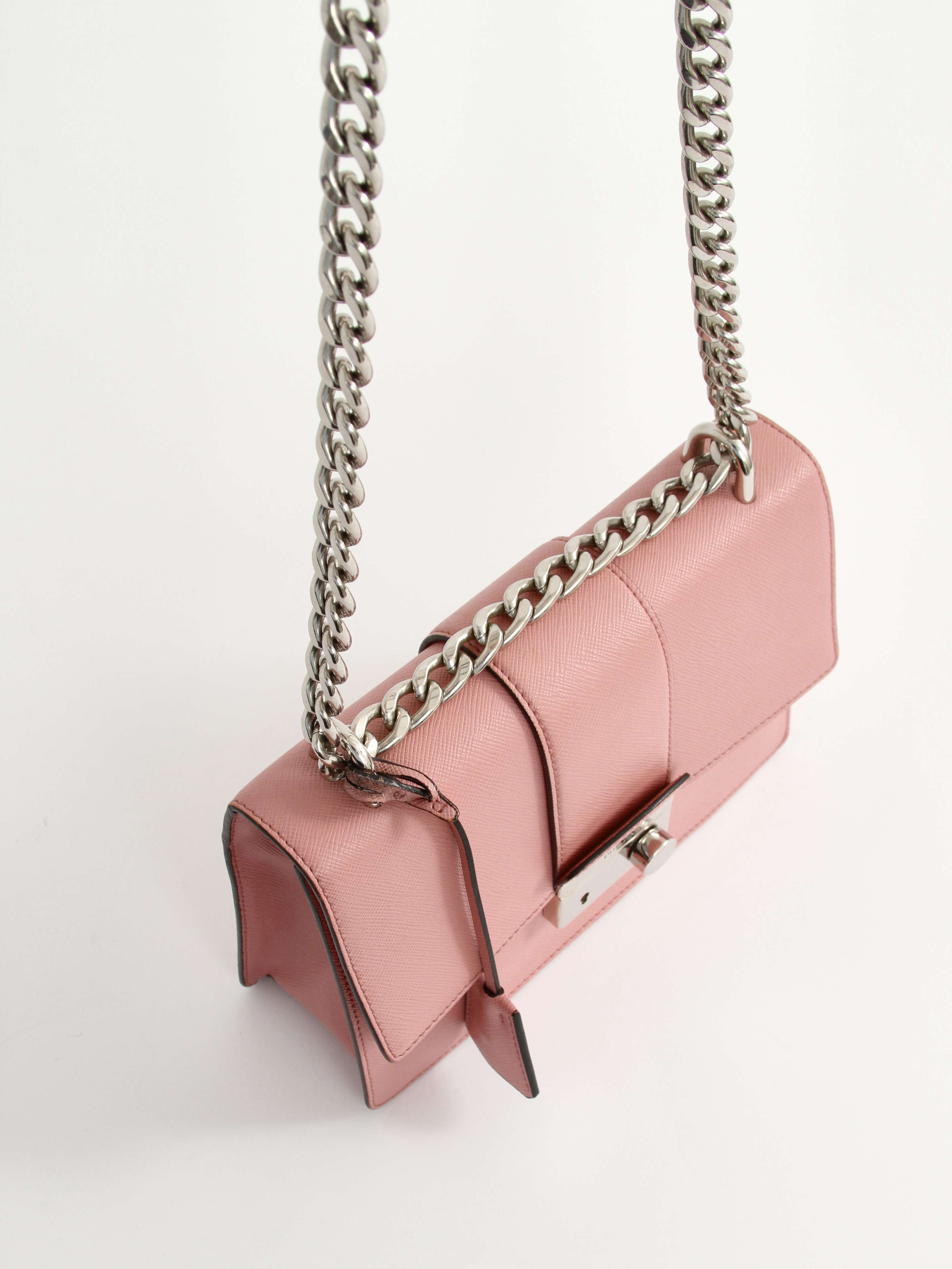 Prada Sound  5
