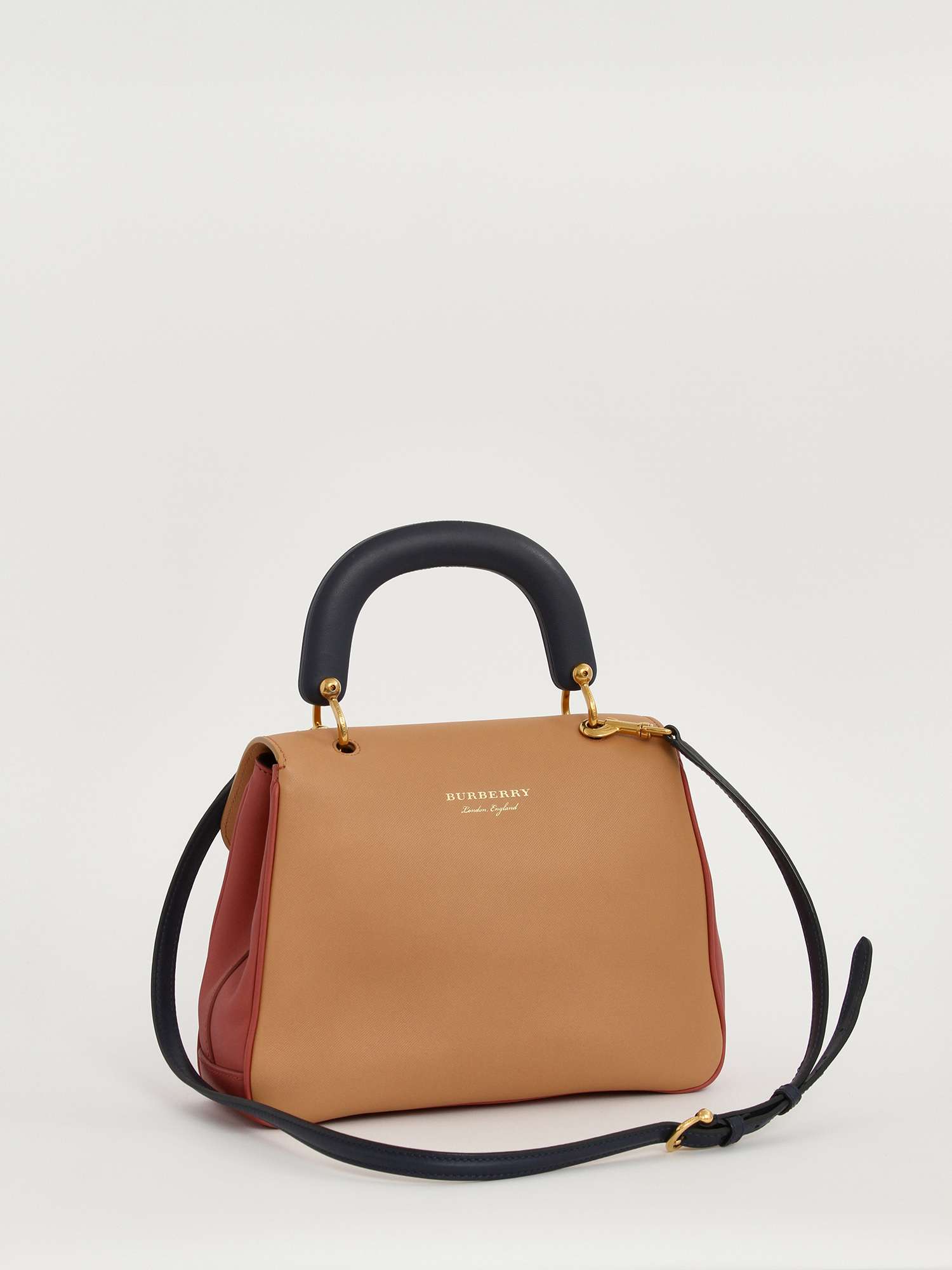 Burberry DK88  5