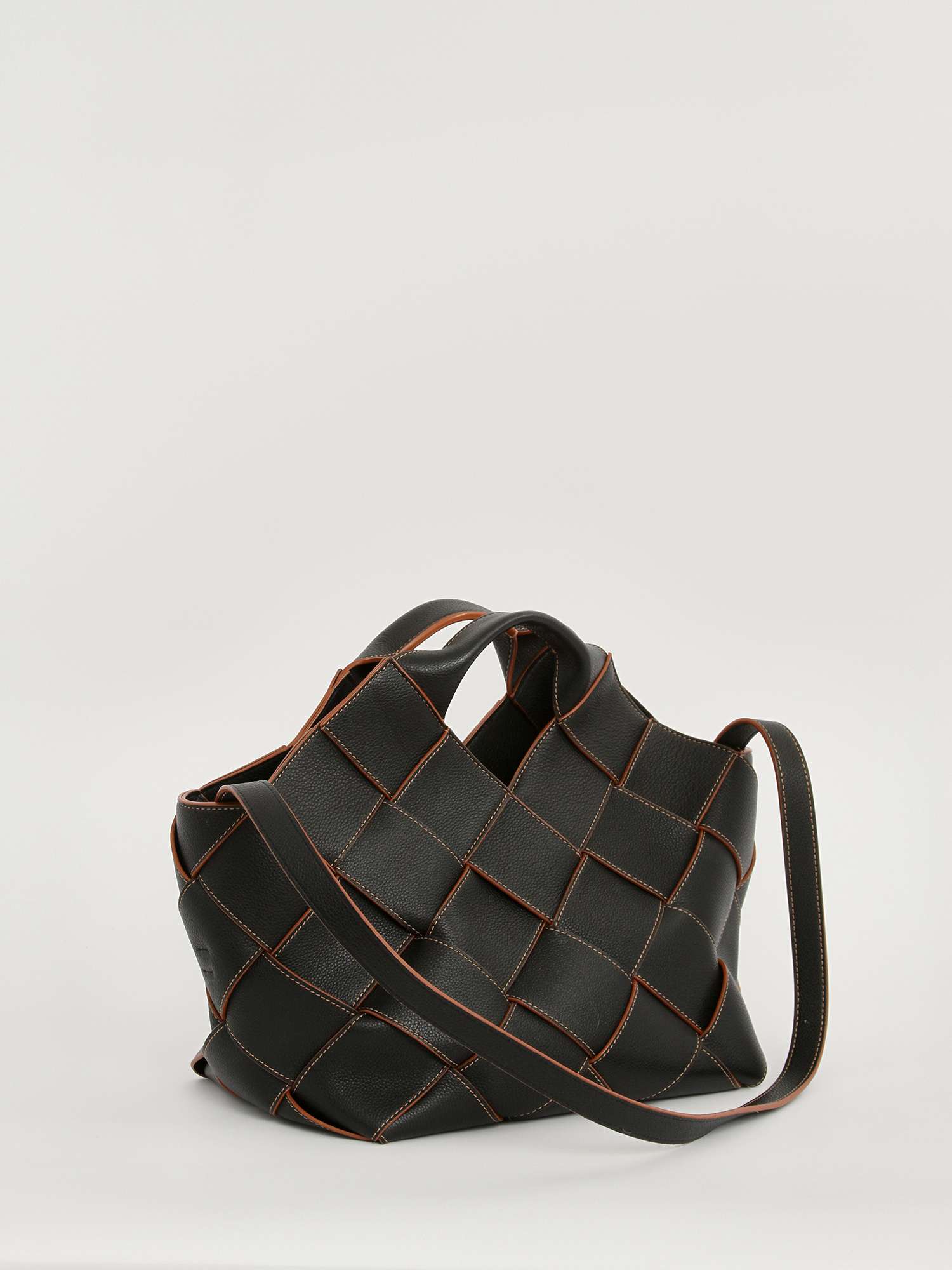 Loewe Woven  5
