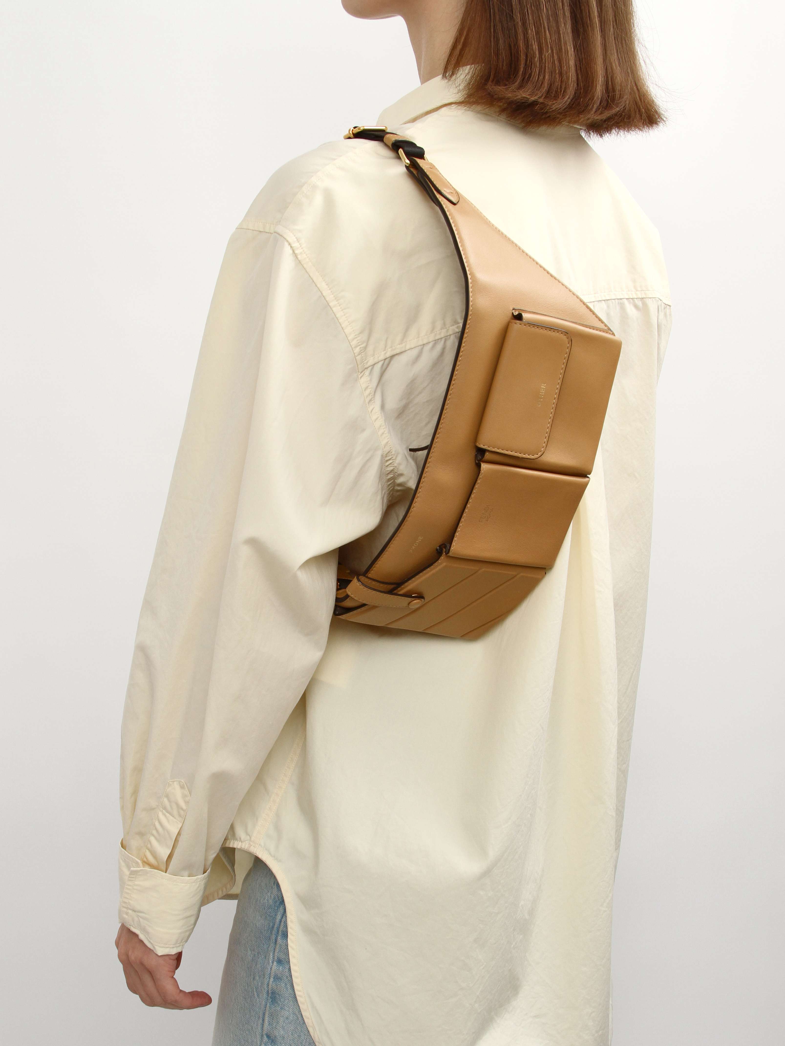 Fendi 3 Pockets  2
