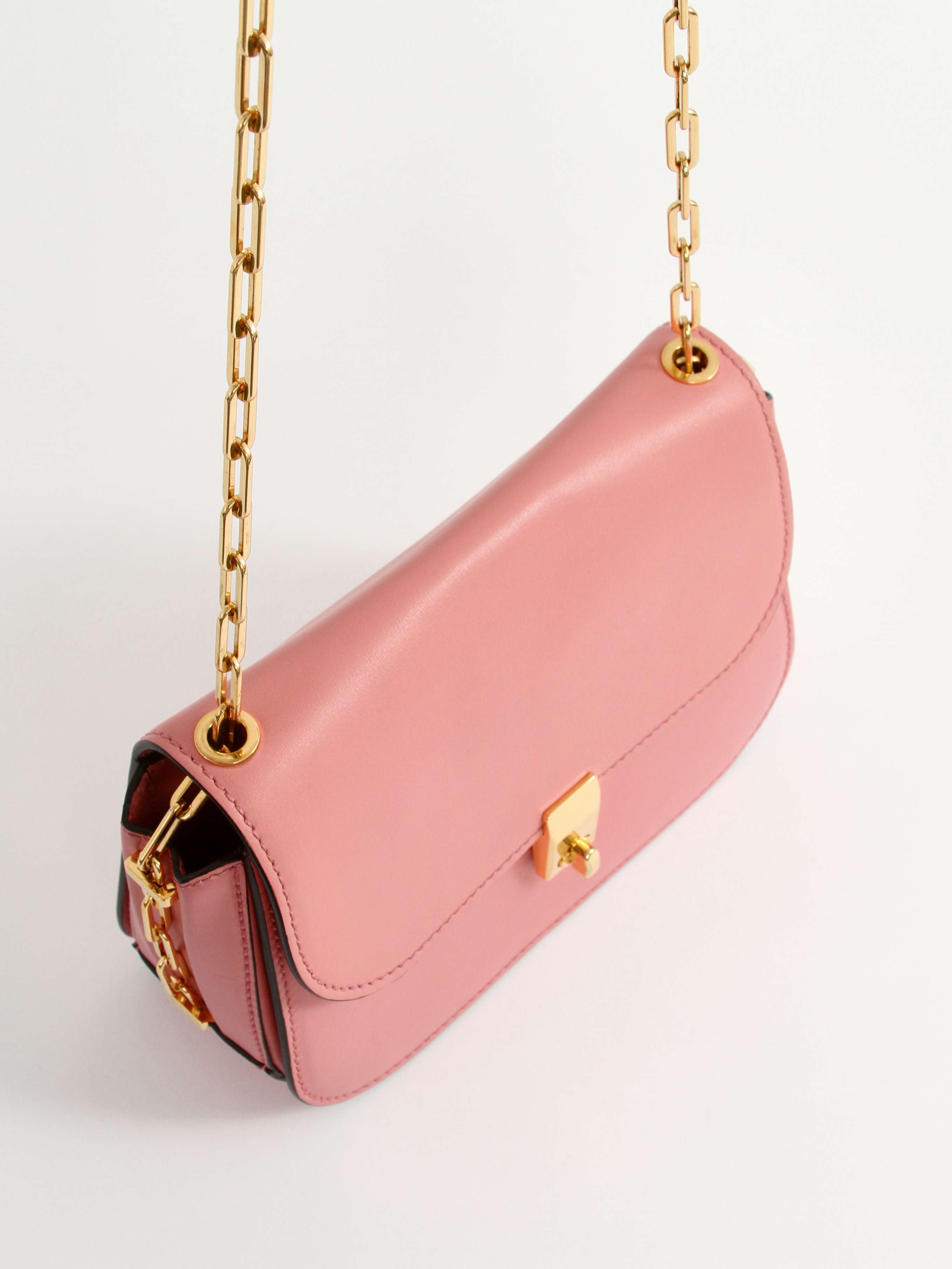 Valentino   5