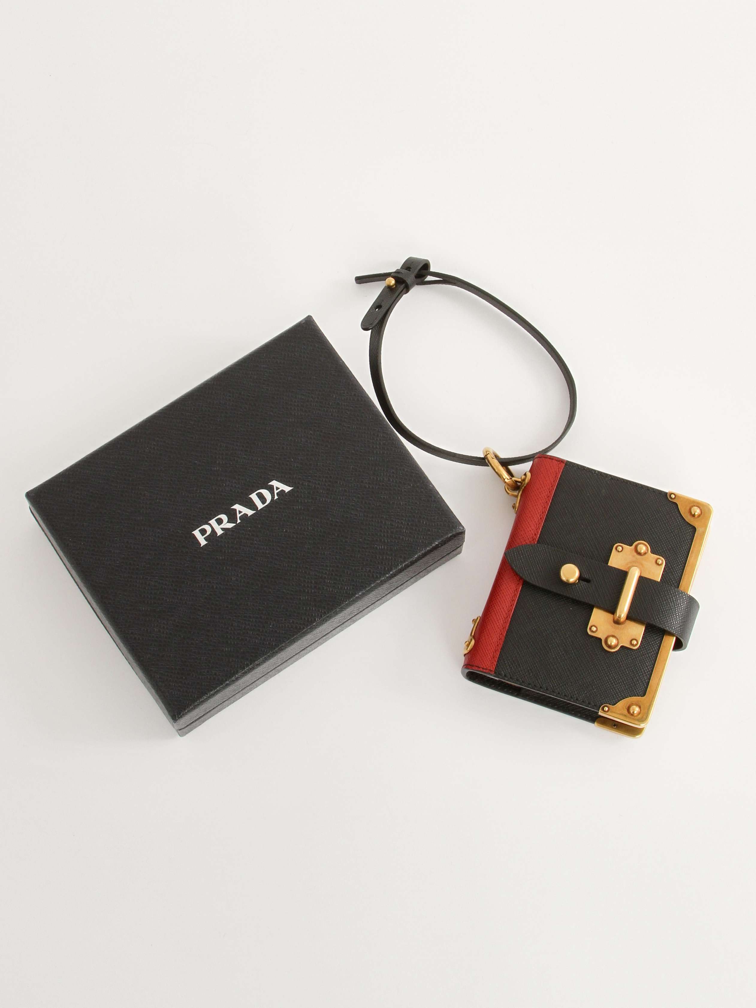 Prada   5