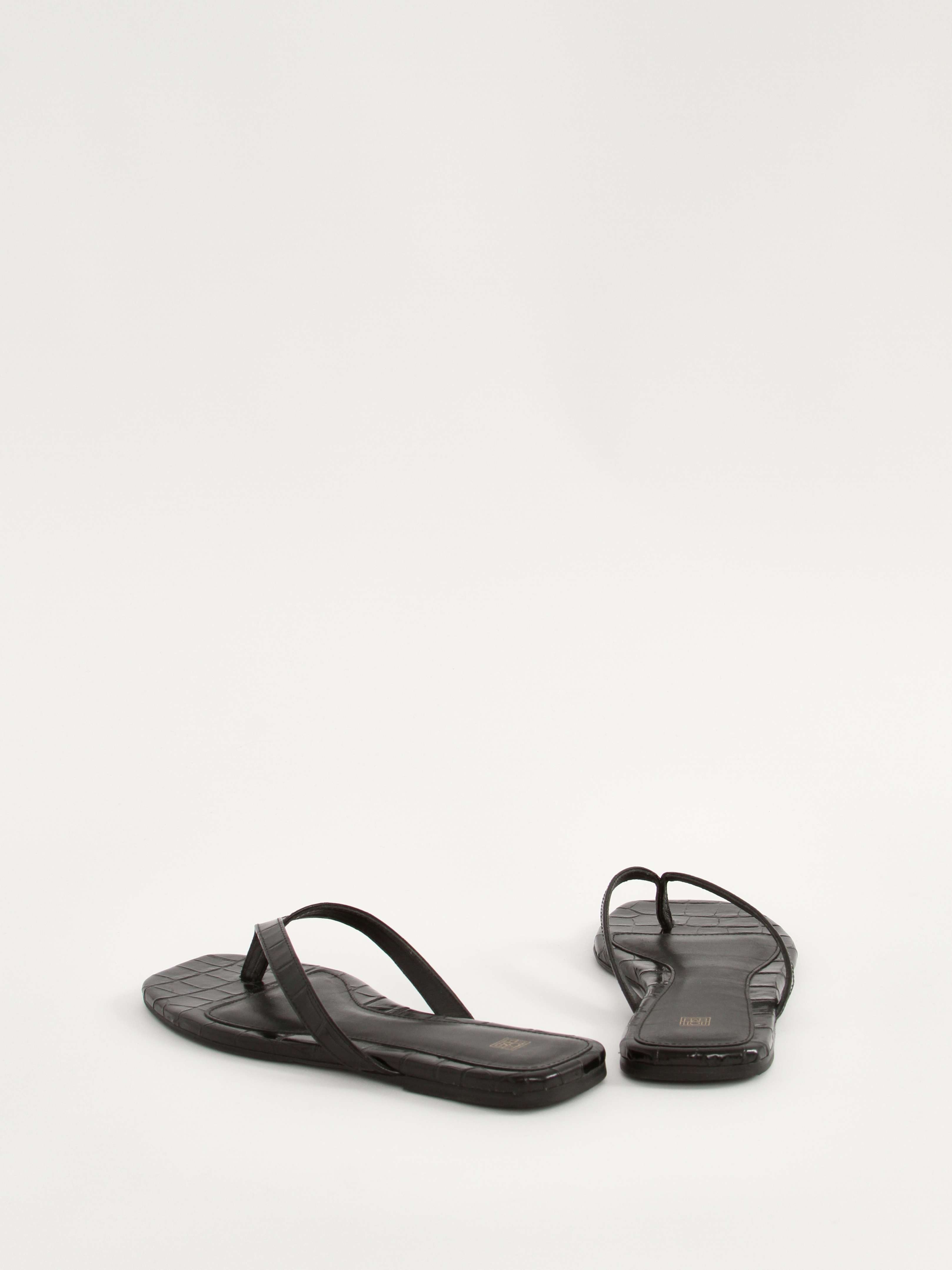 Toteme  38 5