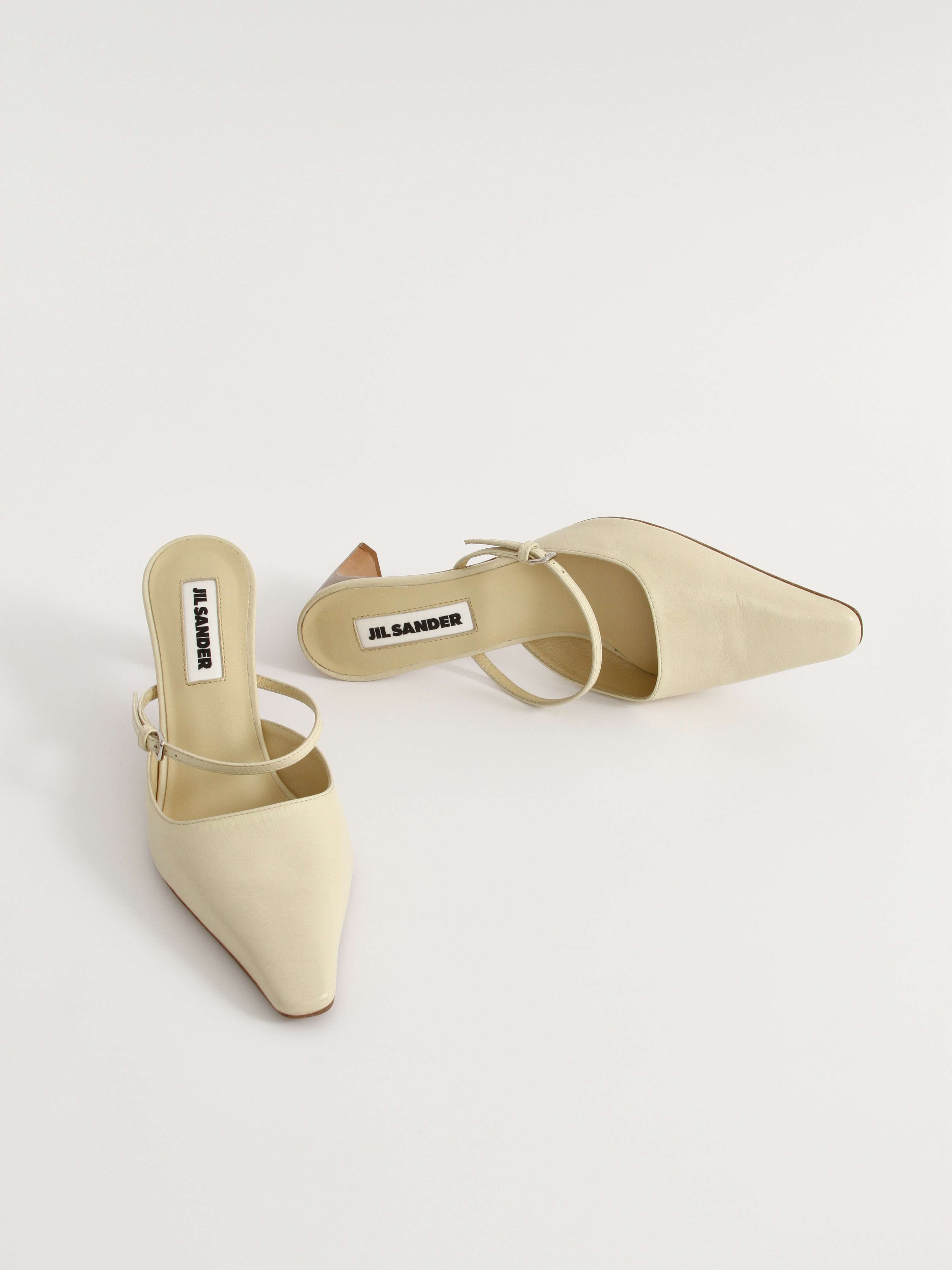 Jil Sander  37.5 5