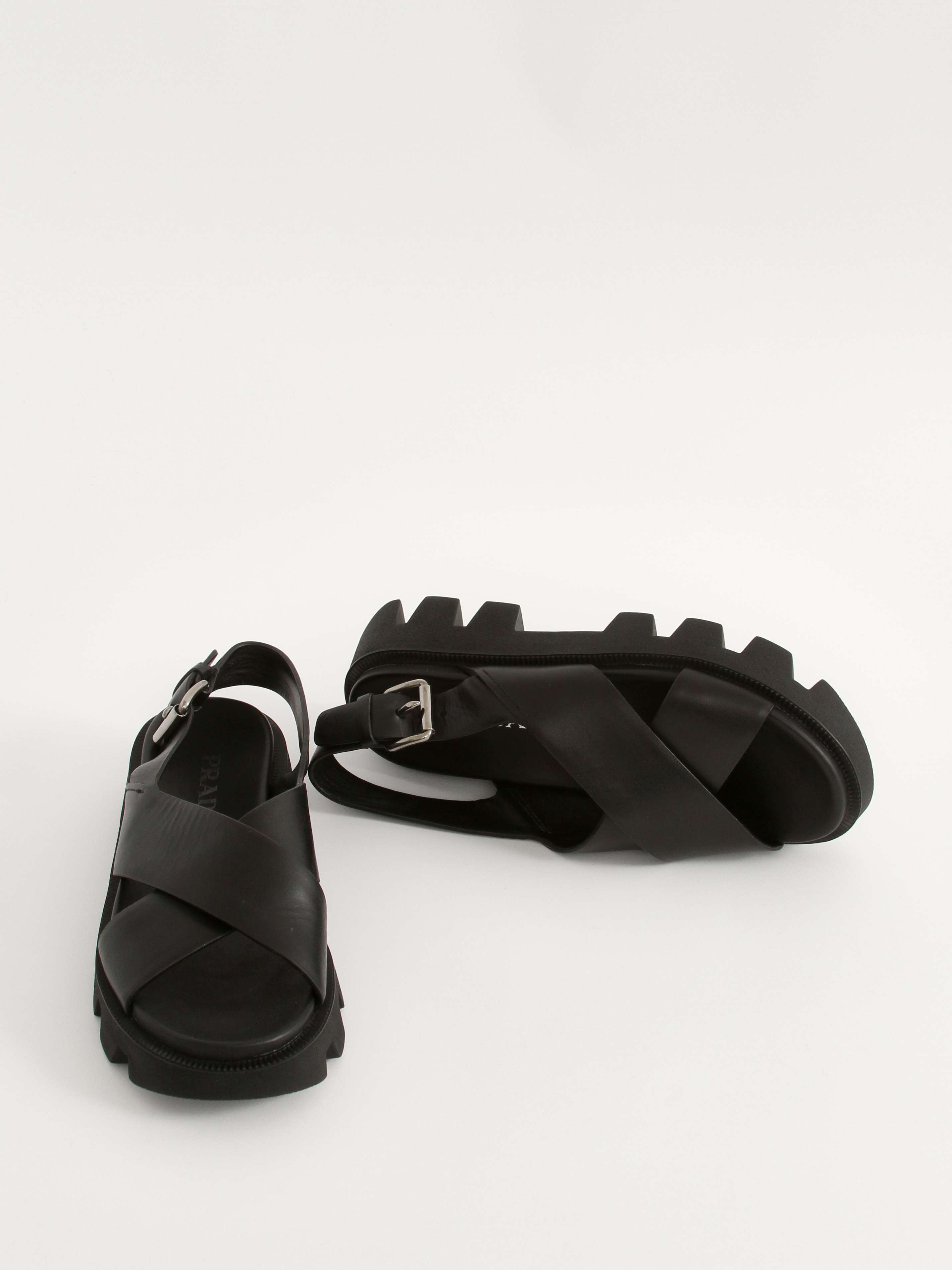 Prada  37.5 5
