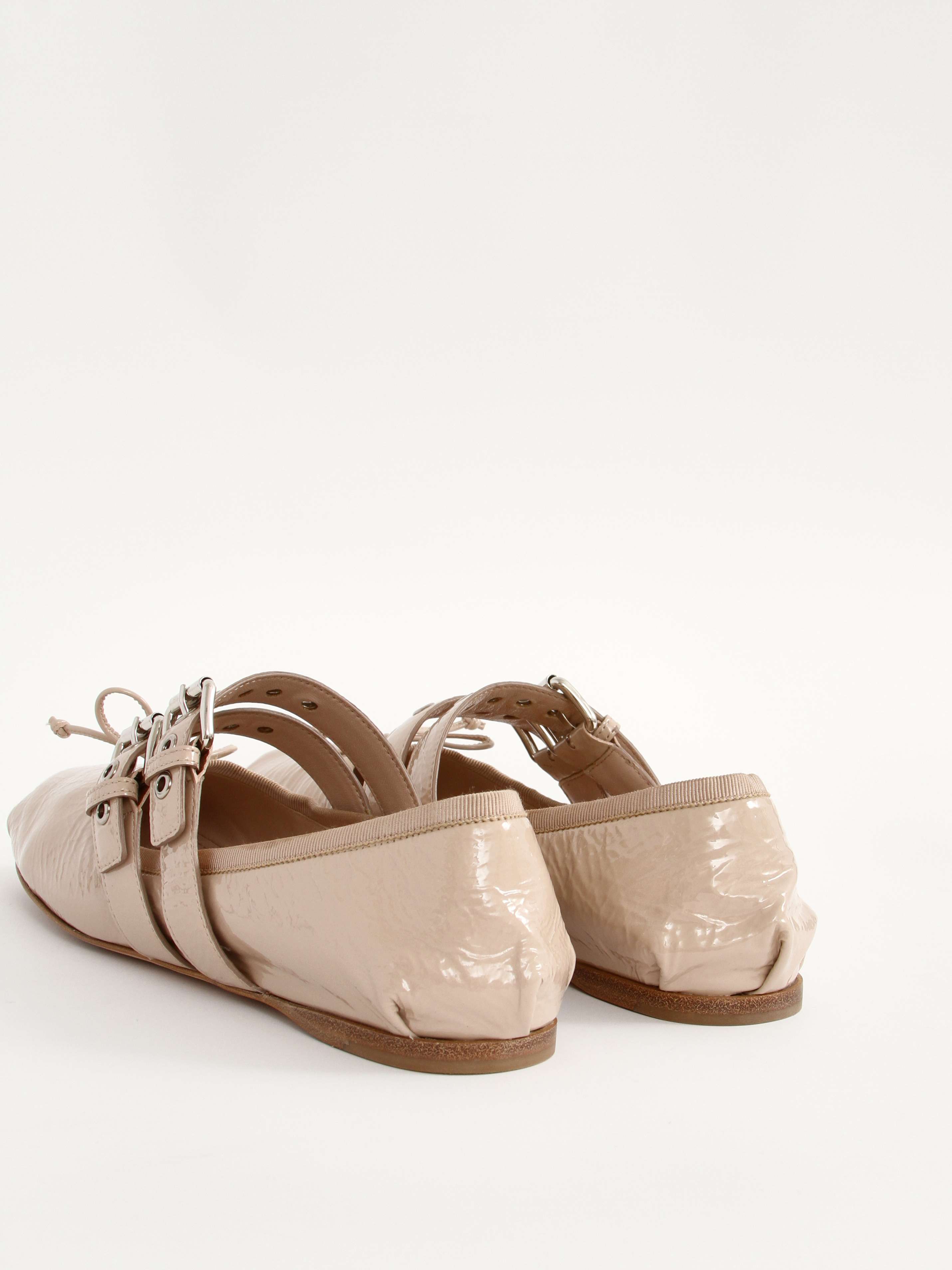 Miu Miu  41 5