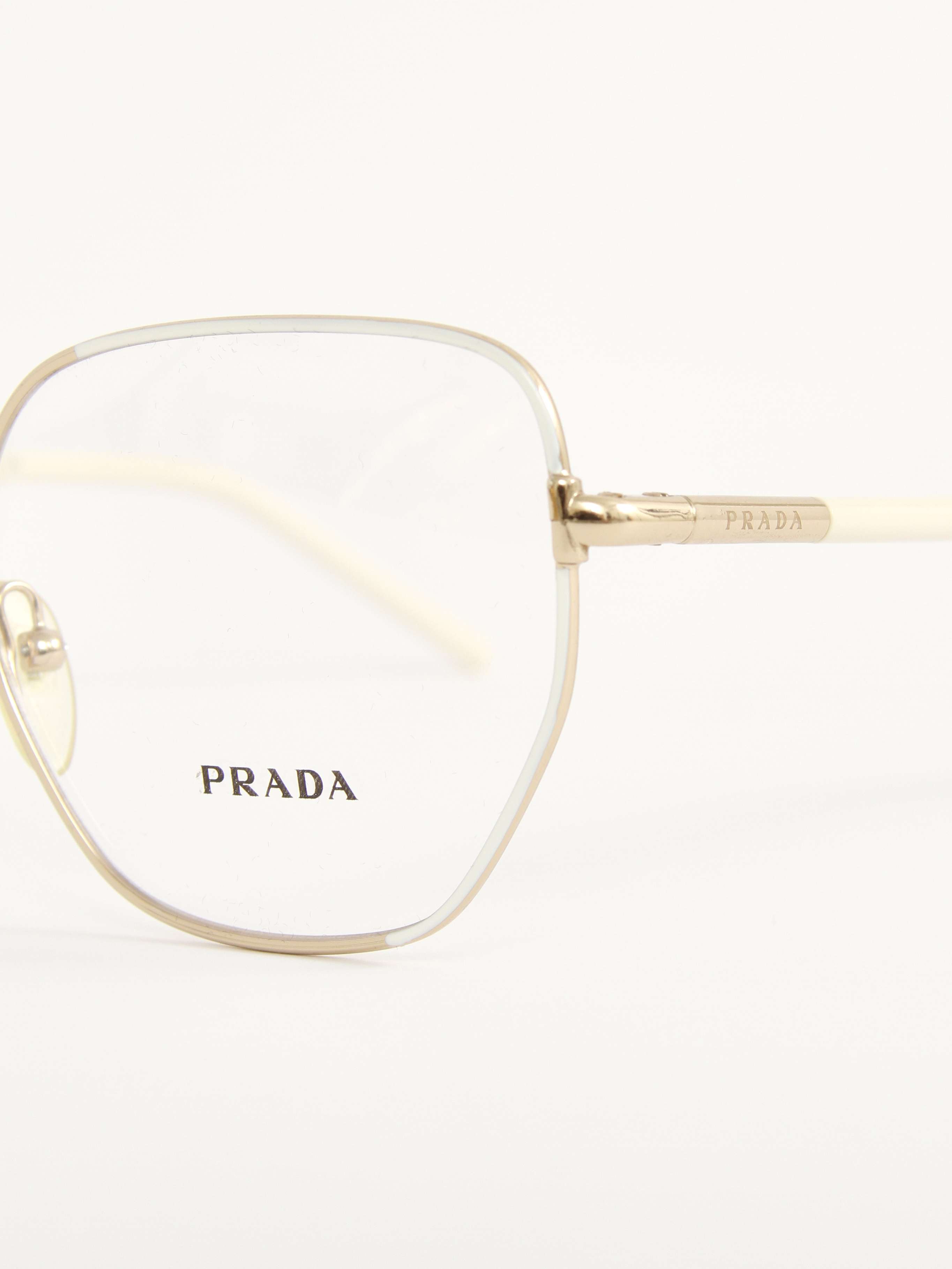 Prada   5