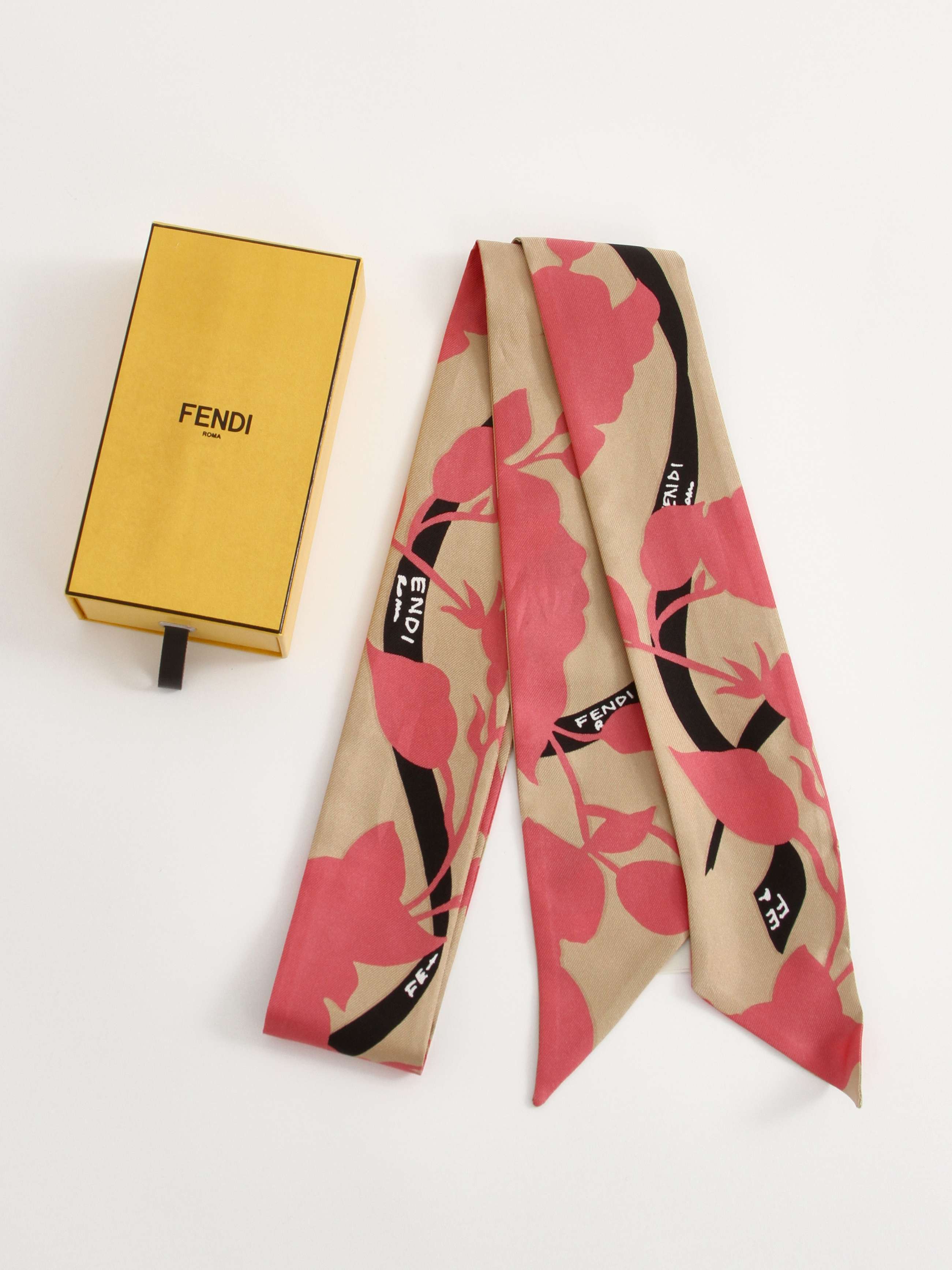 Аксессуары Fendi Silk Scarf изображение #6