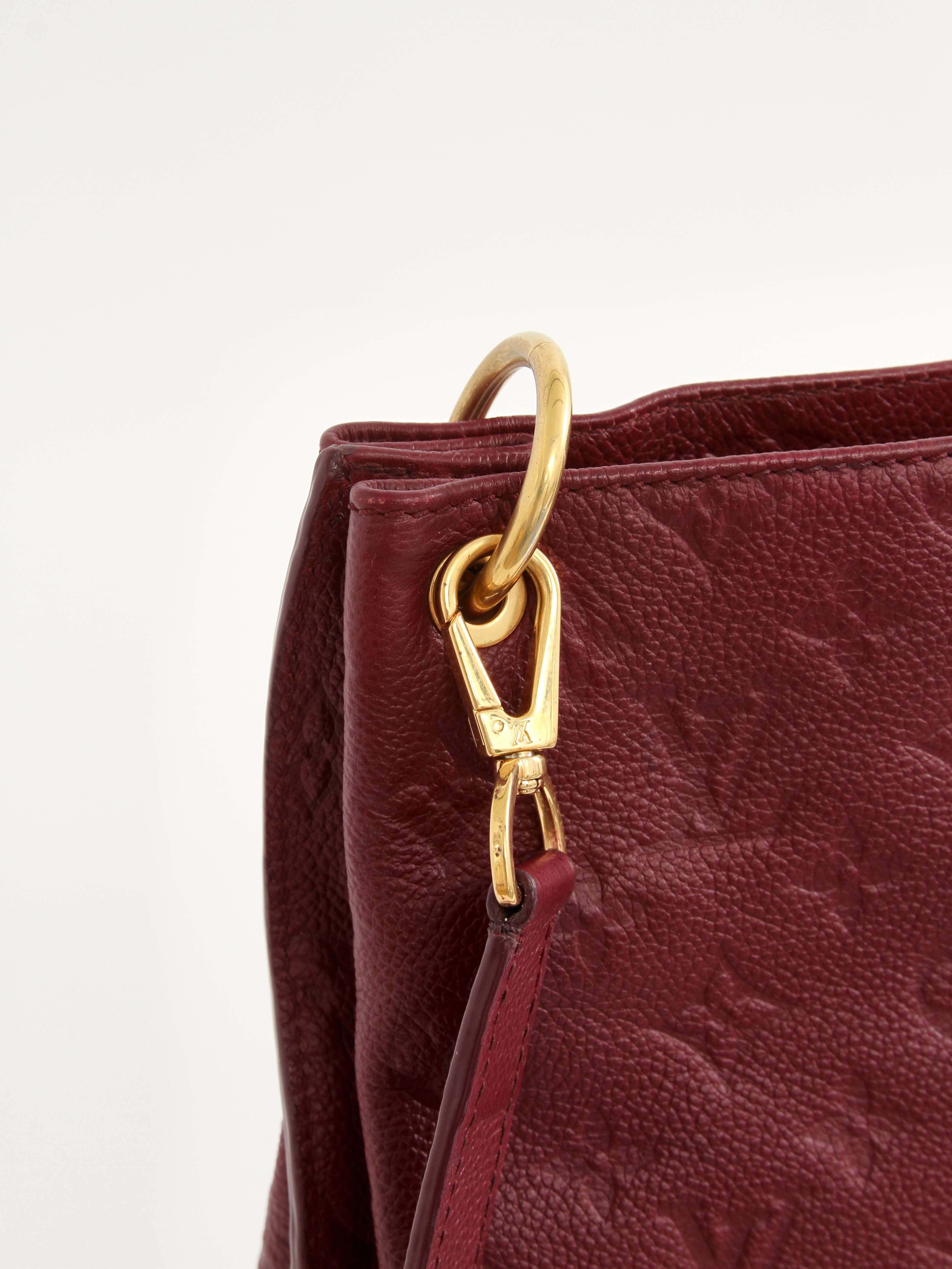 Сумки Louis Vuitton Metis Hobo изображение #6