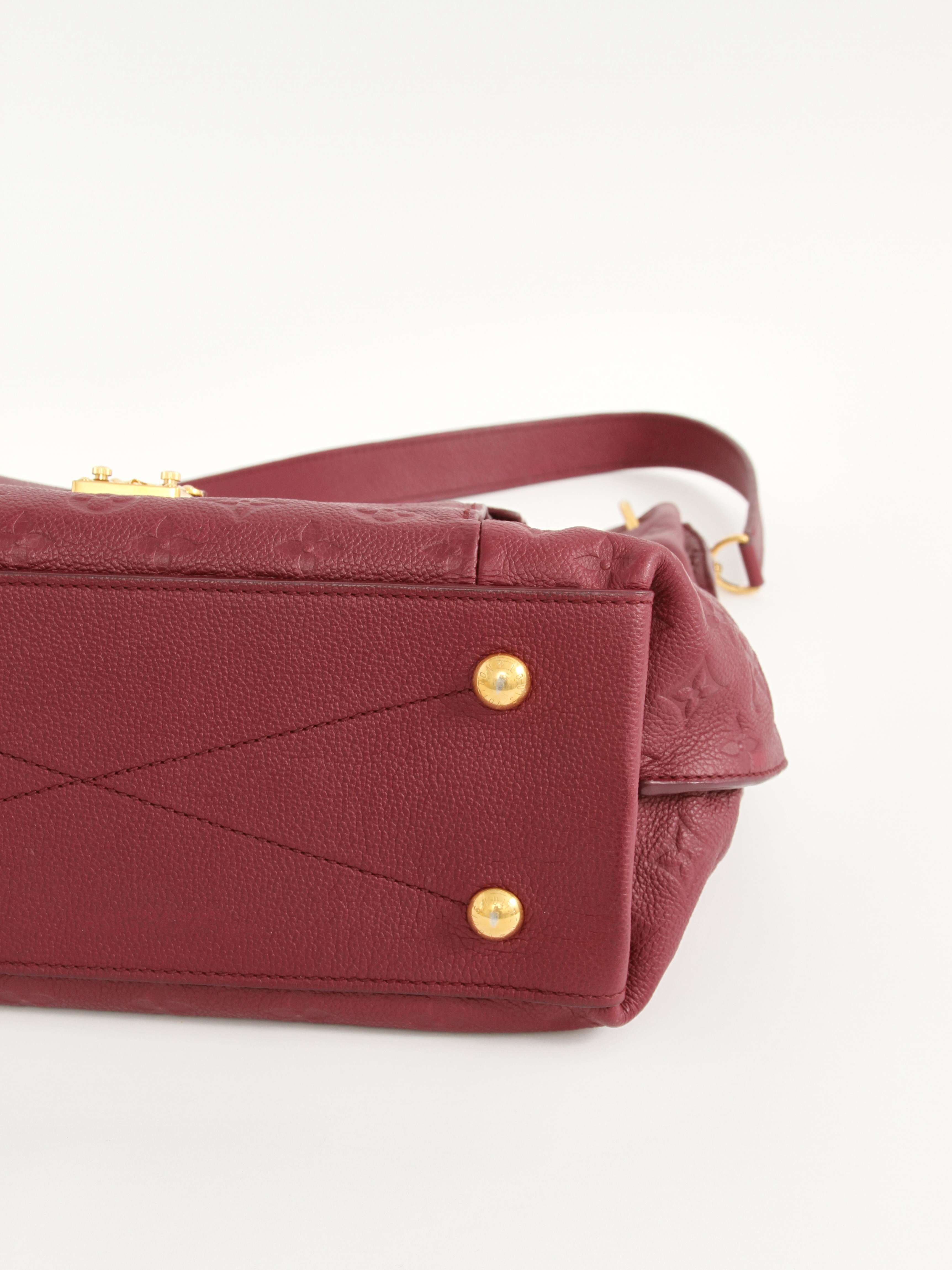 Сумки Louis Vuitton Metis Hobo изображение #9