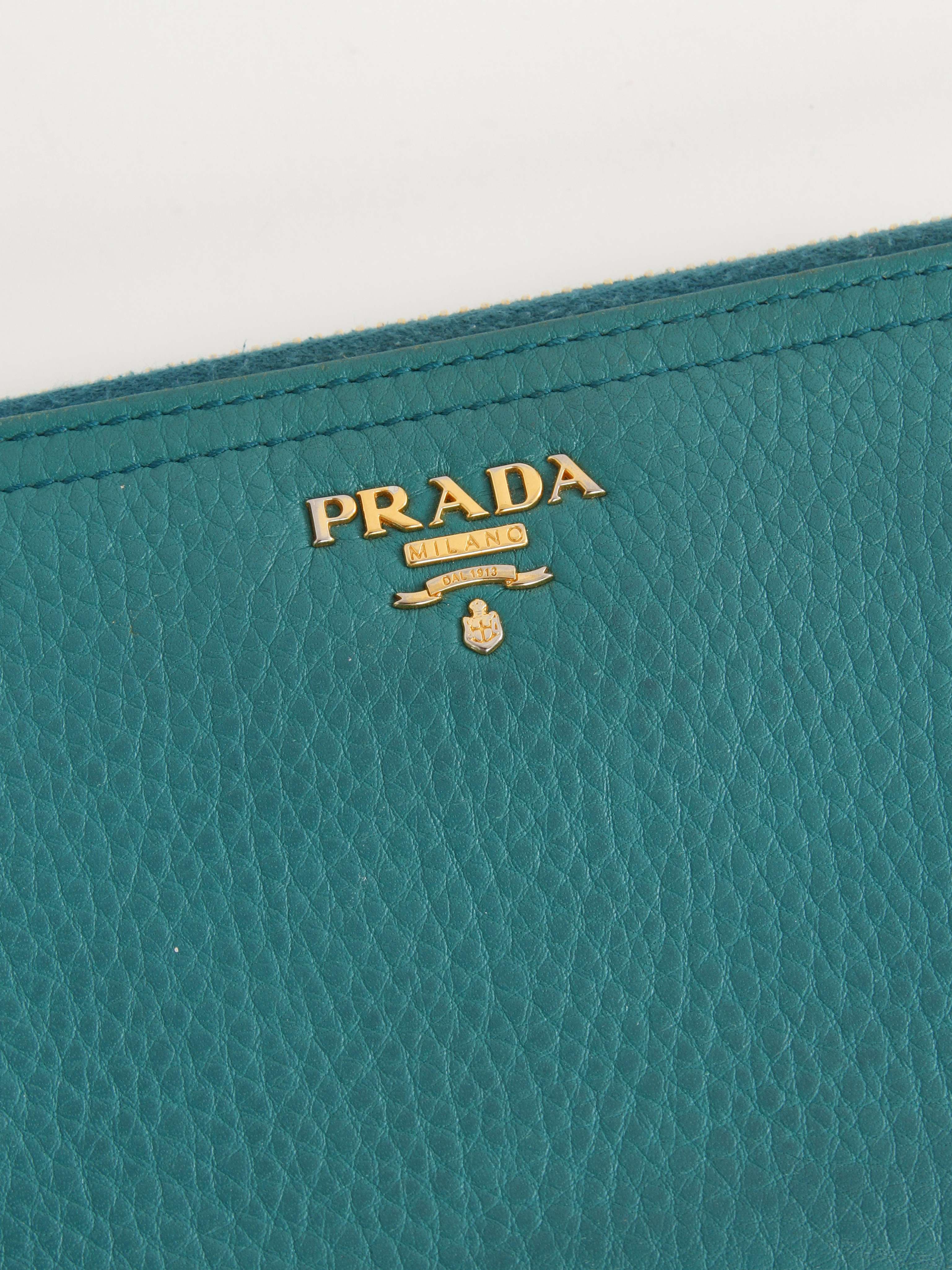 Аксессуары Prada изображение #8