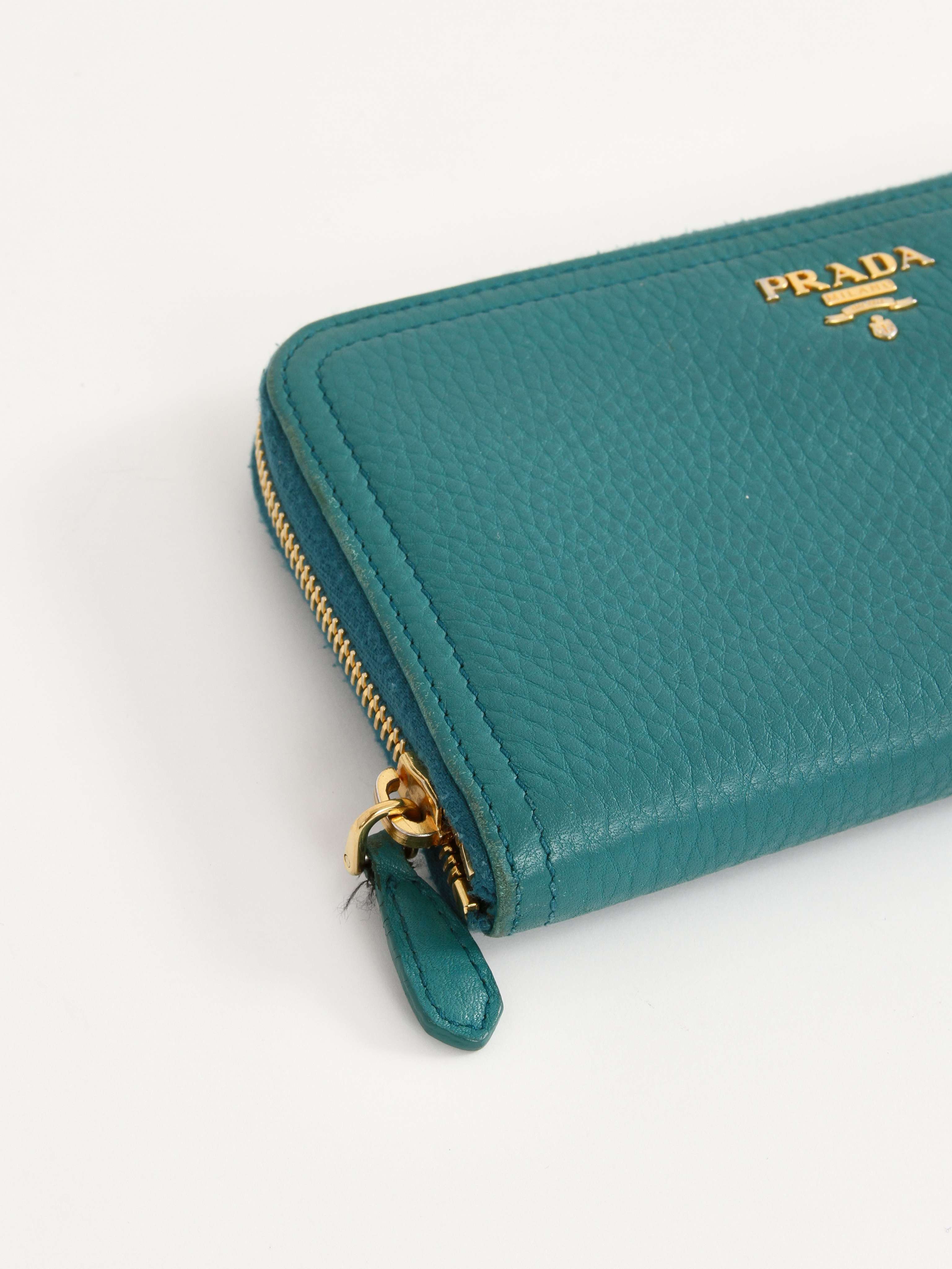 Аксессуары Prada изображение #7