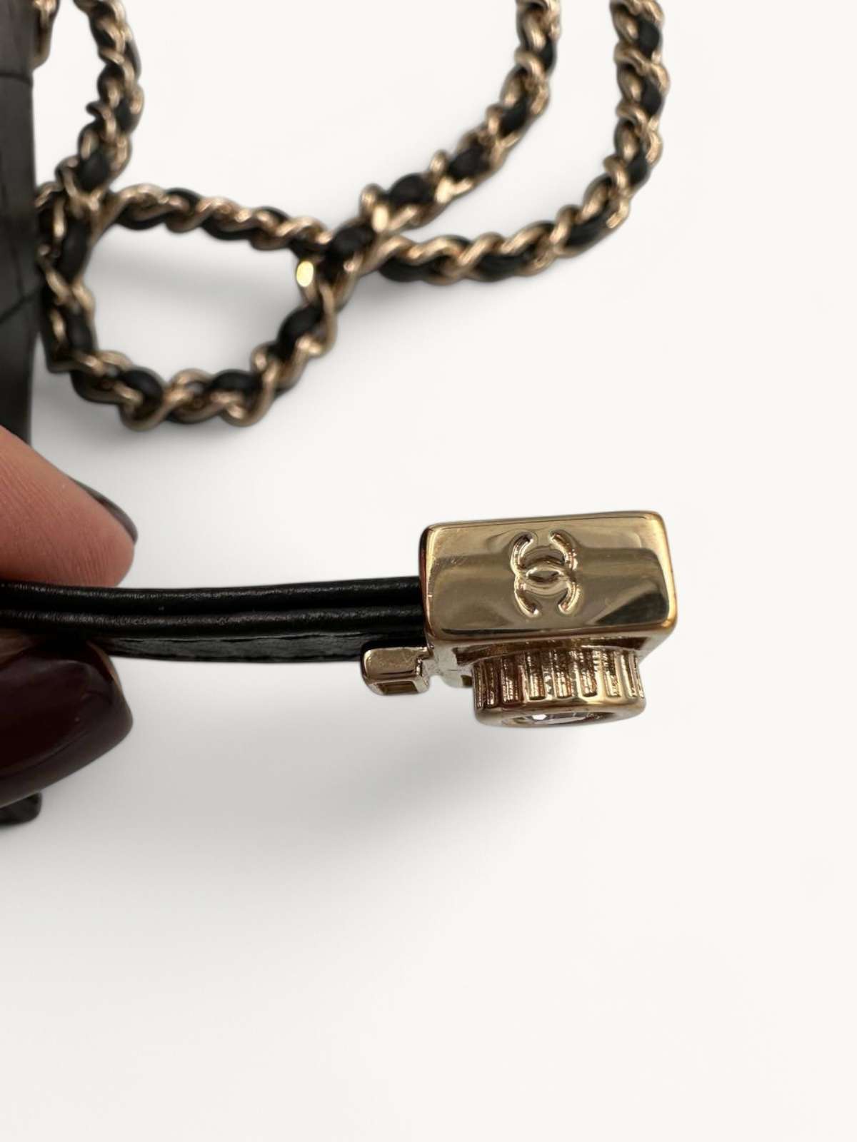 Сумки Chanel 24S Camera Bag изображение #9