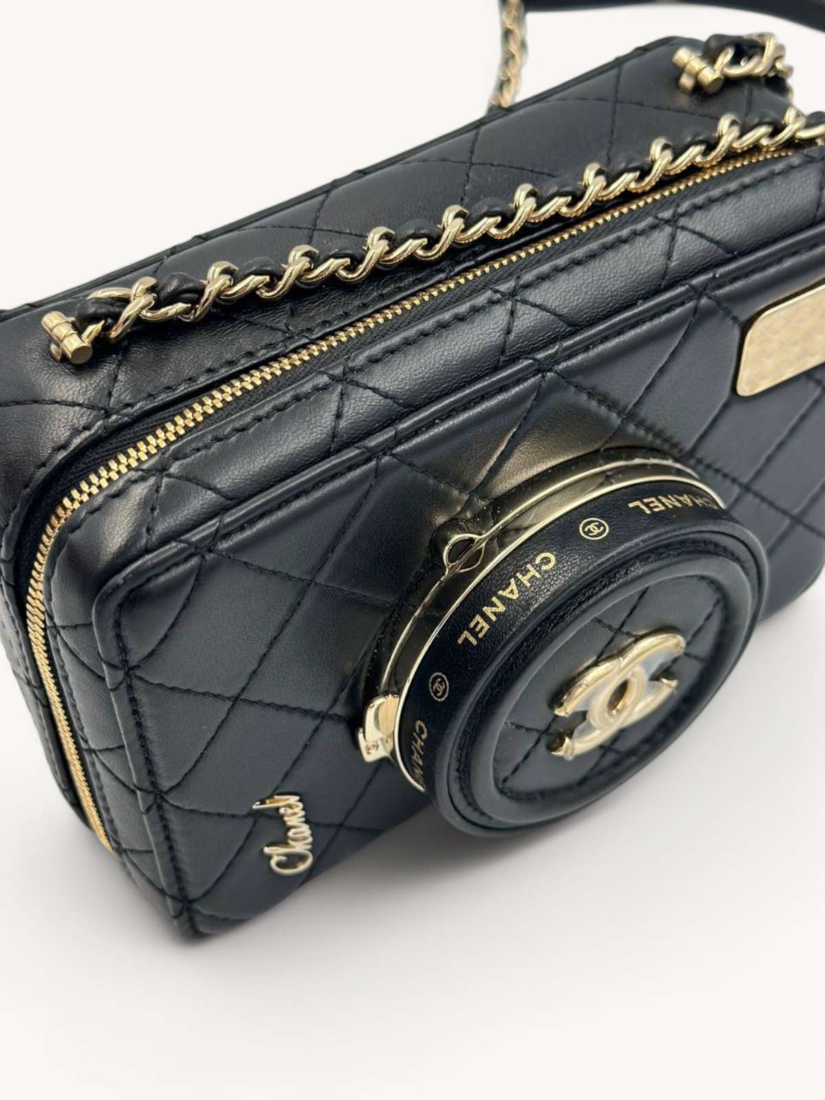 Сумки Chanel 24S Camera Bag изображение #7