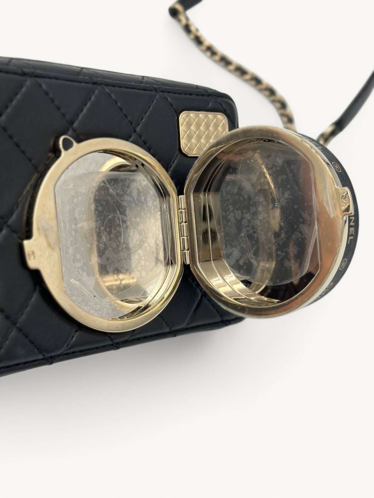 Сумки Chanel 24S Camera Bag изображение #10