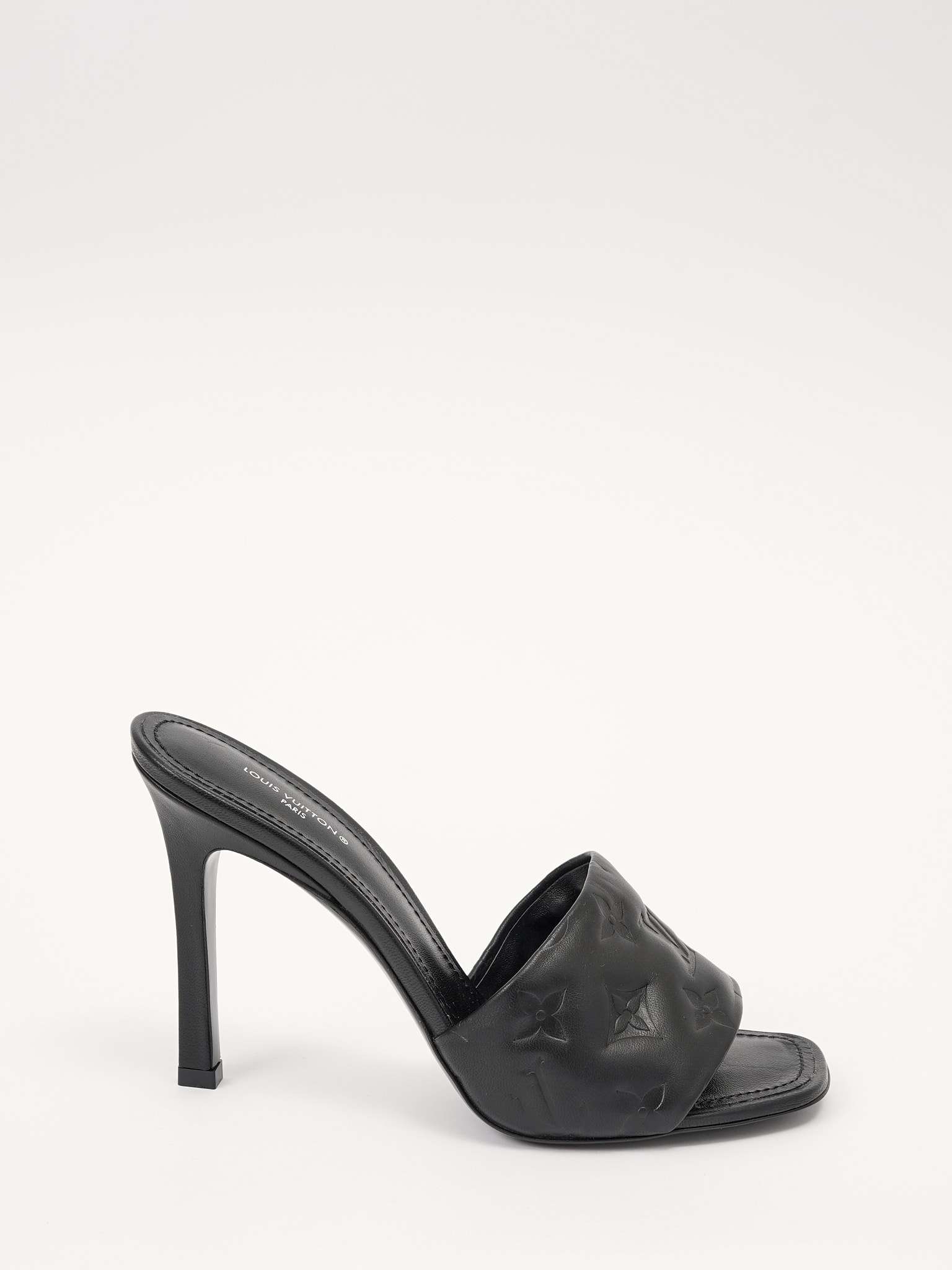 Louis Vuitton Shoes 38.5