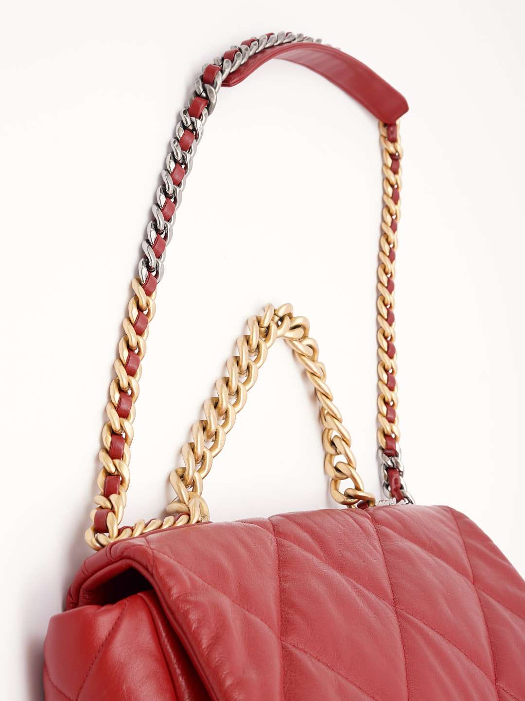 Chanel 19  5