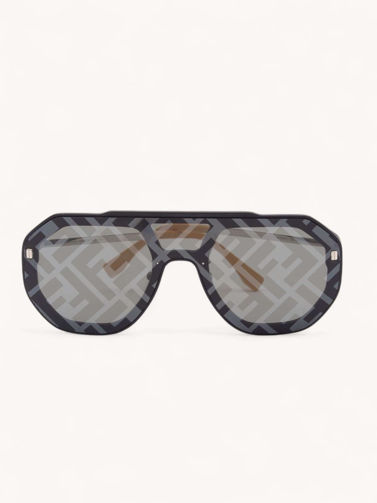 Fendi Sunglasses 