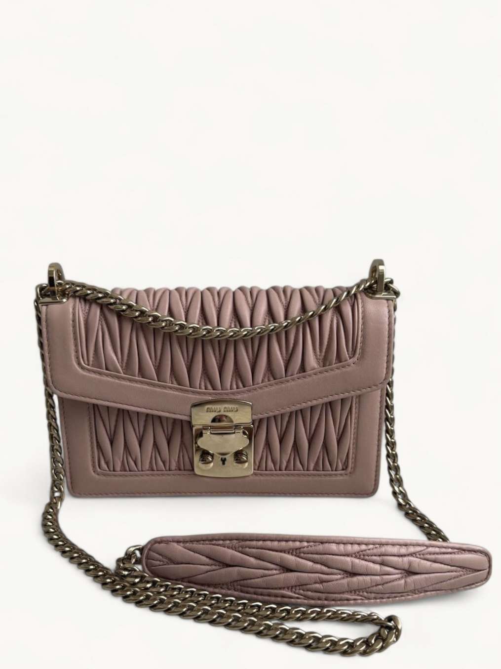 Miu Miu Confidential 