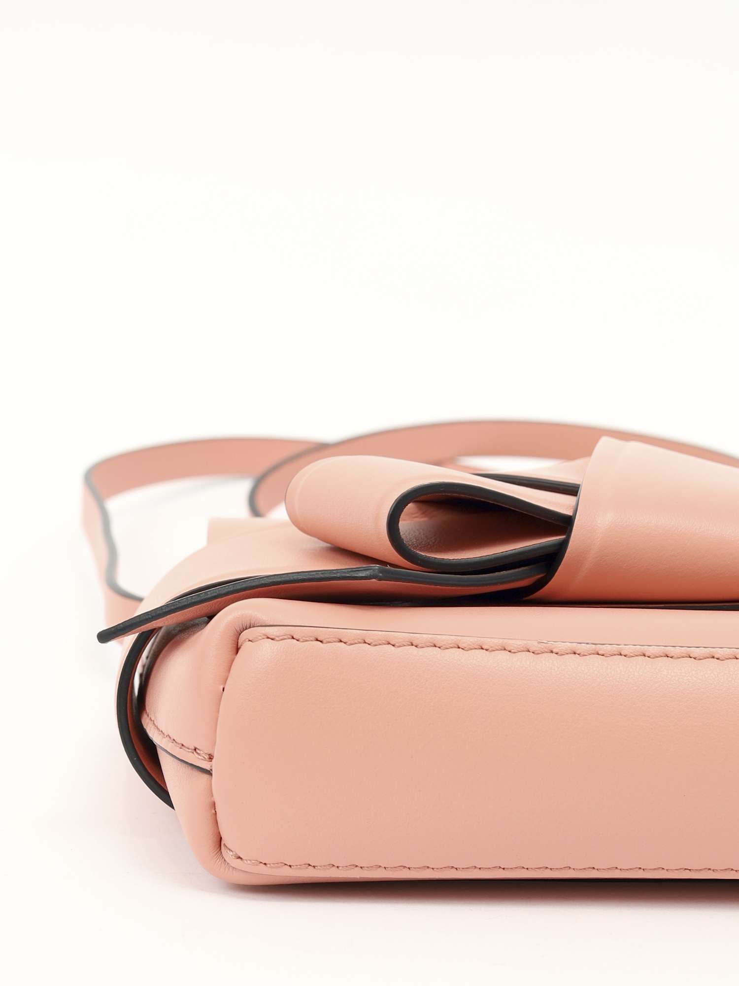 Сумки Acne Studios Musubi  изображение #9