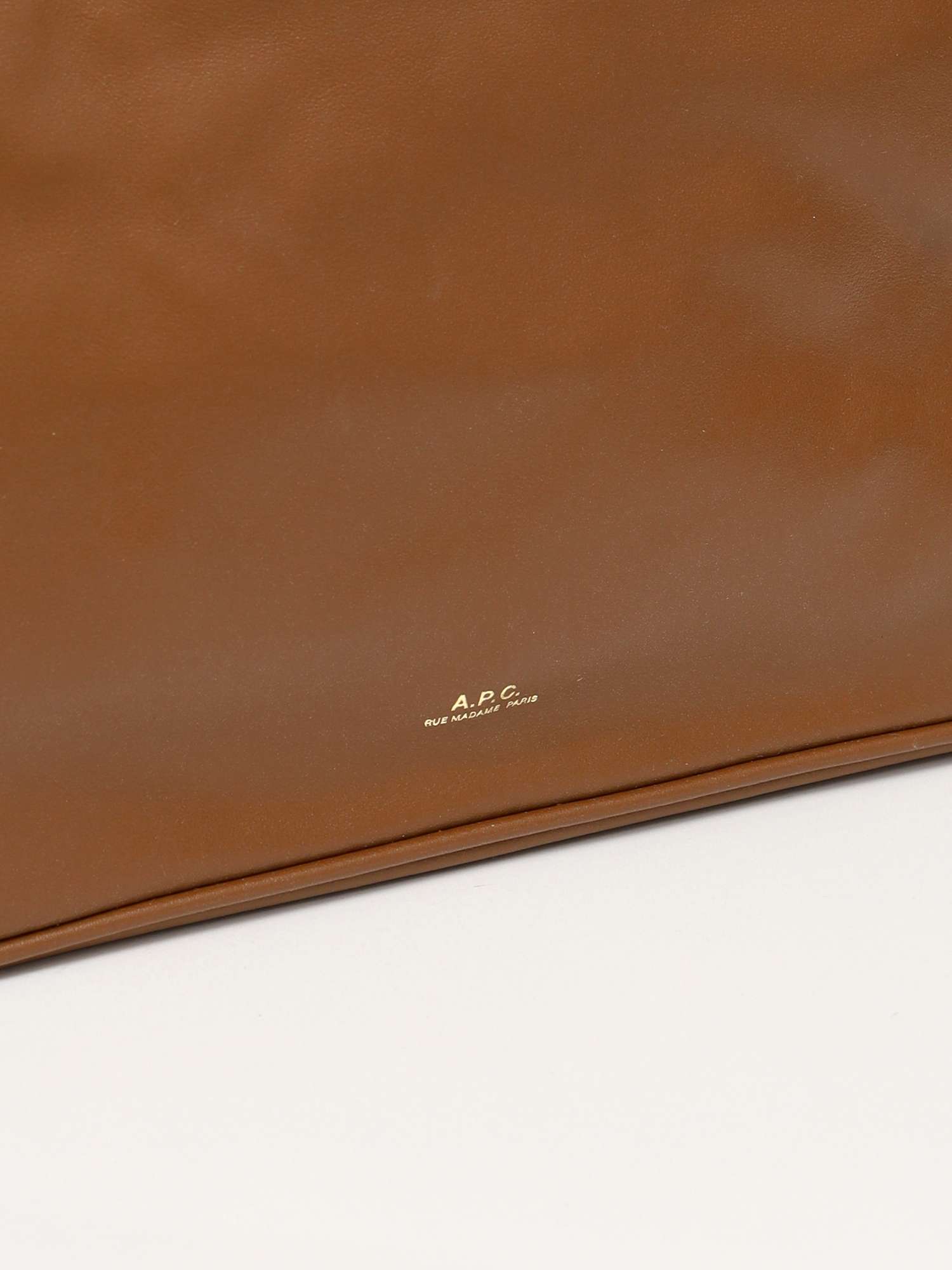 A.P.C. Vera  5