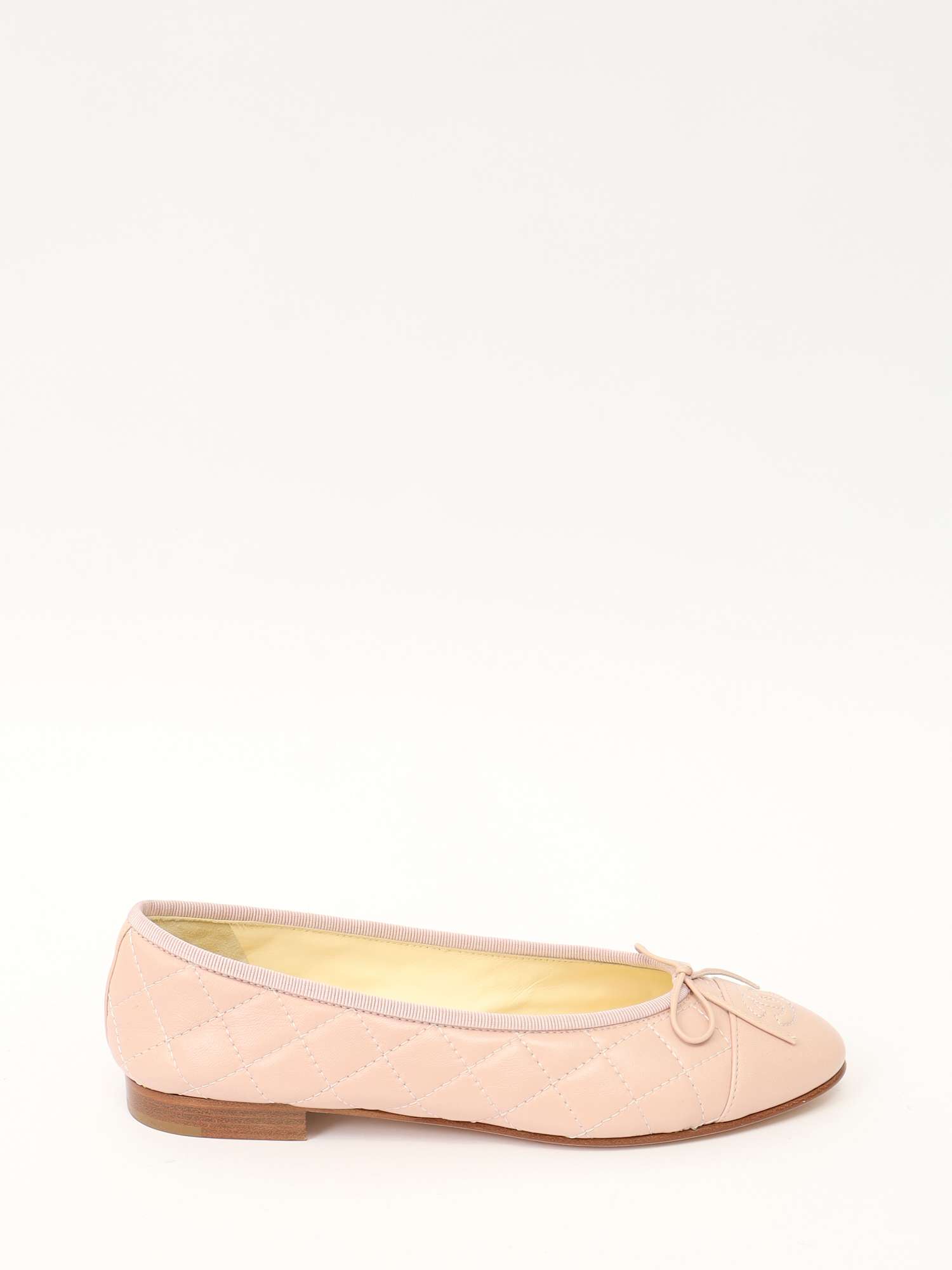 Chanel Shoes 38
