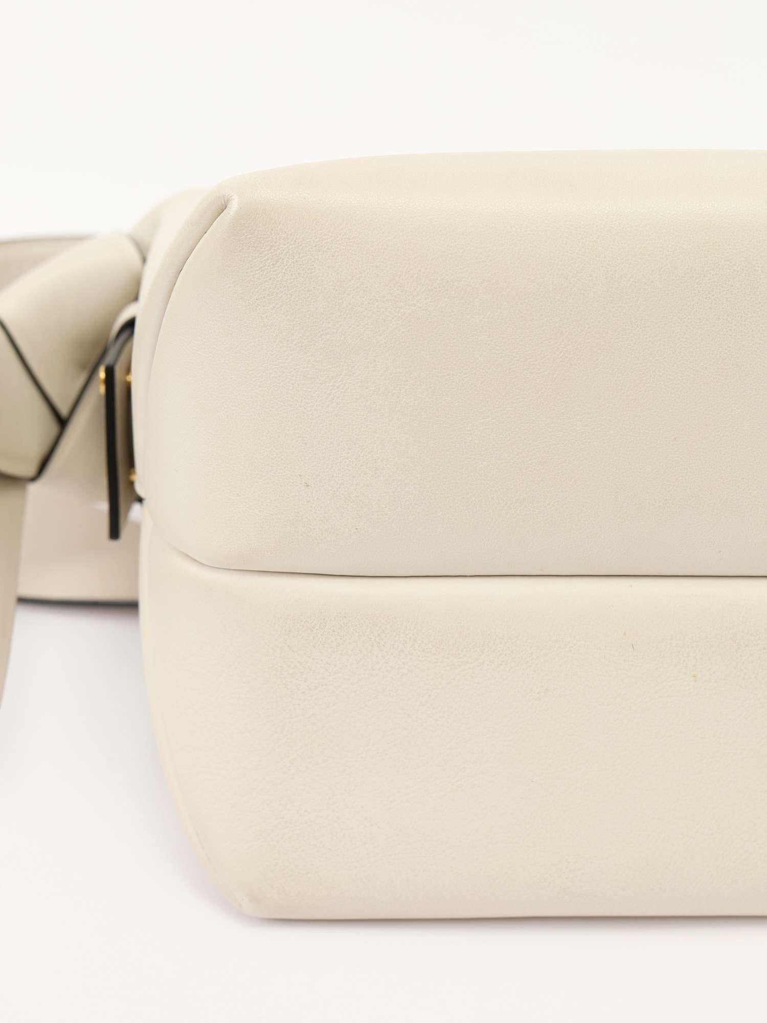 Сумки Acne Studios Musubi изображение #7