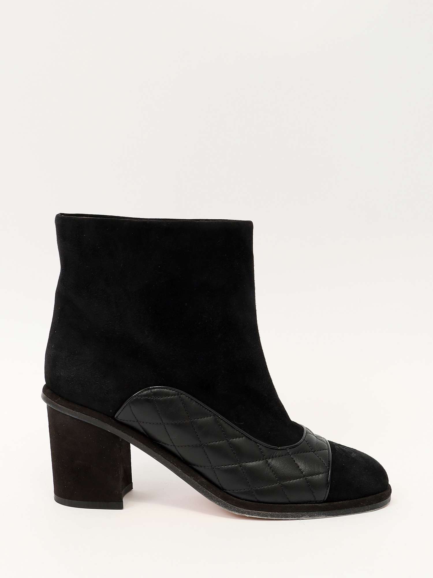 Chanel Shoes 40
