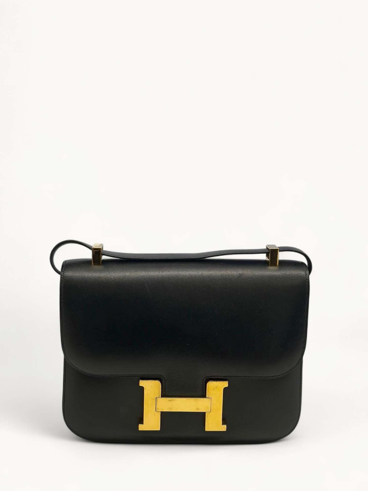 Hermes Constance 24