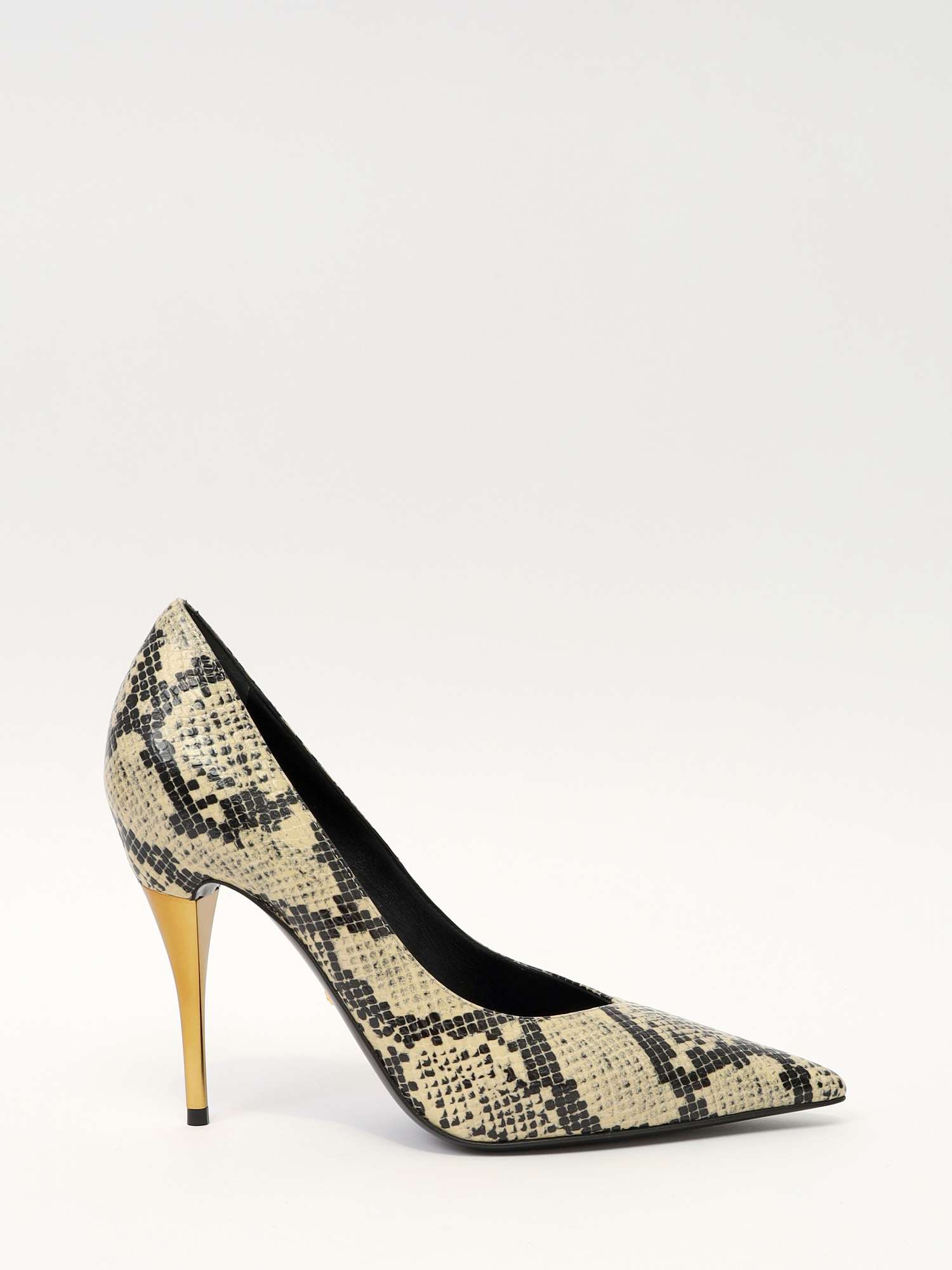 Gucci Shoes 39