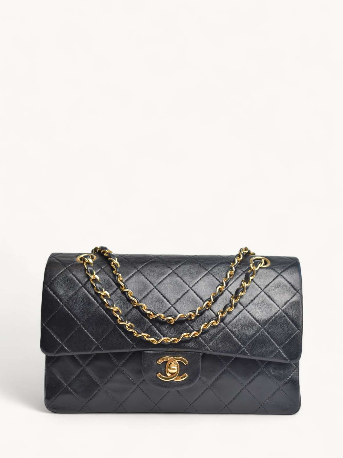Chanel Timeless Classic 