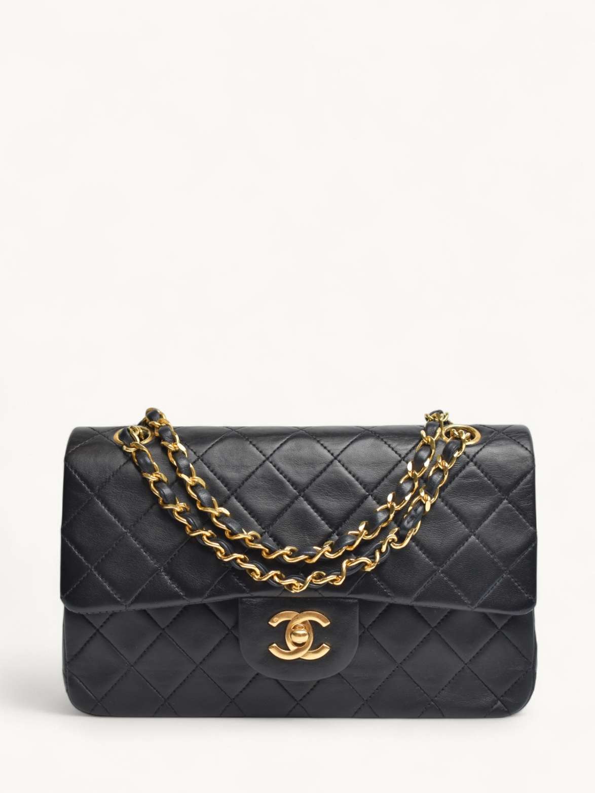 Chanel Timeless Classic 