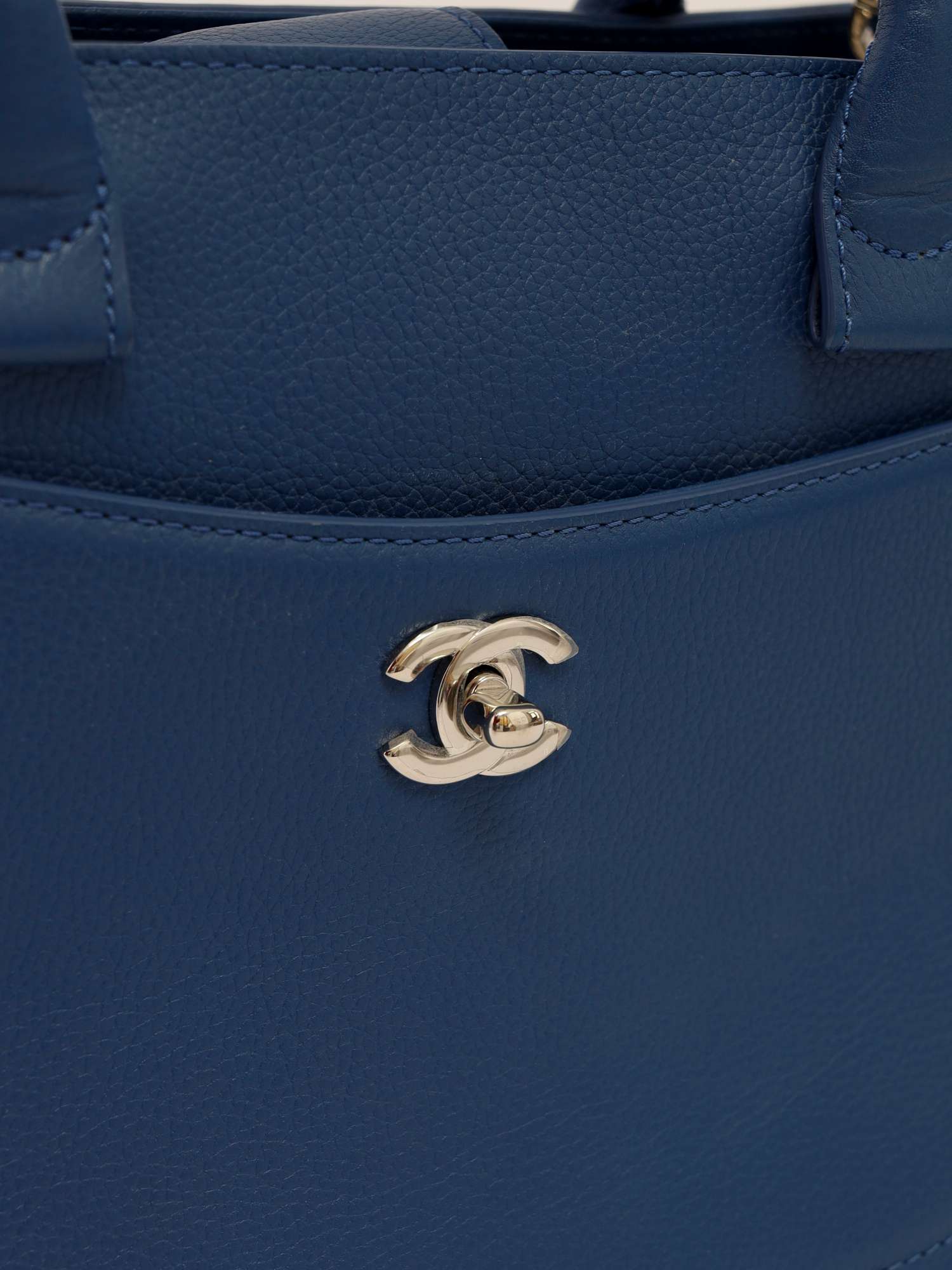 Сумки Chanel Executive изображение #6