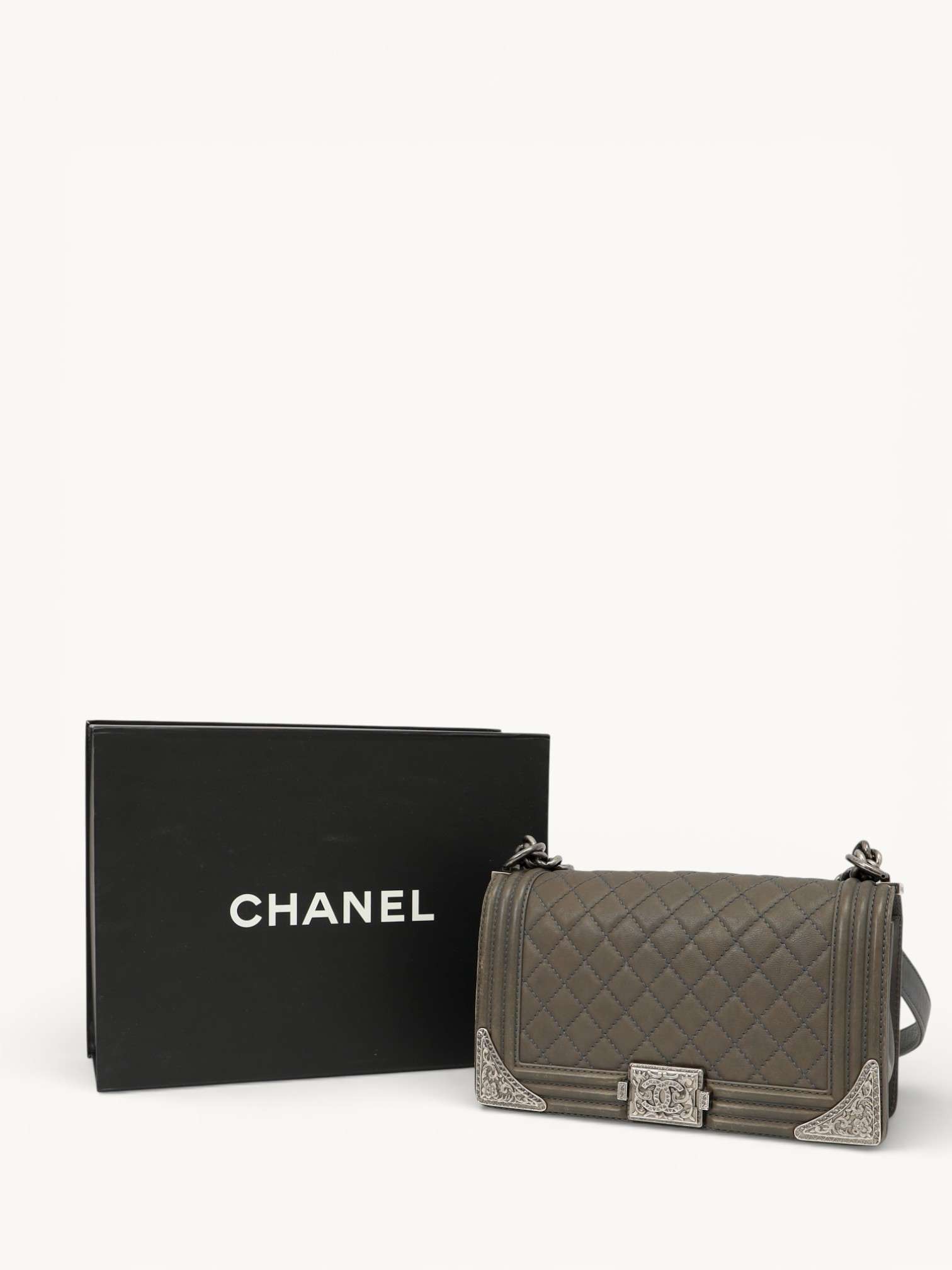 Сумки Chanel Boy изображение #5