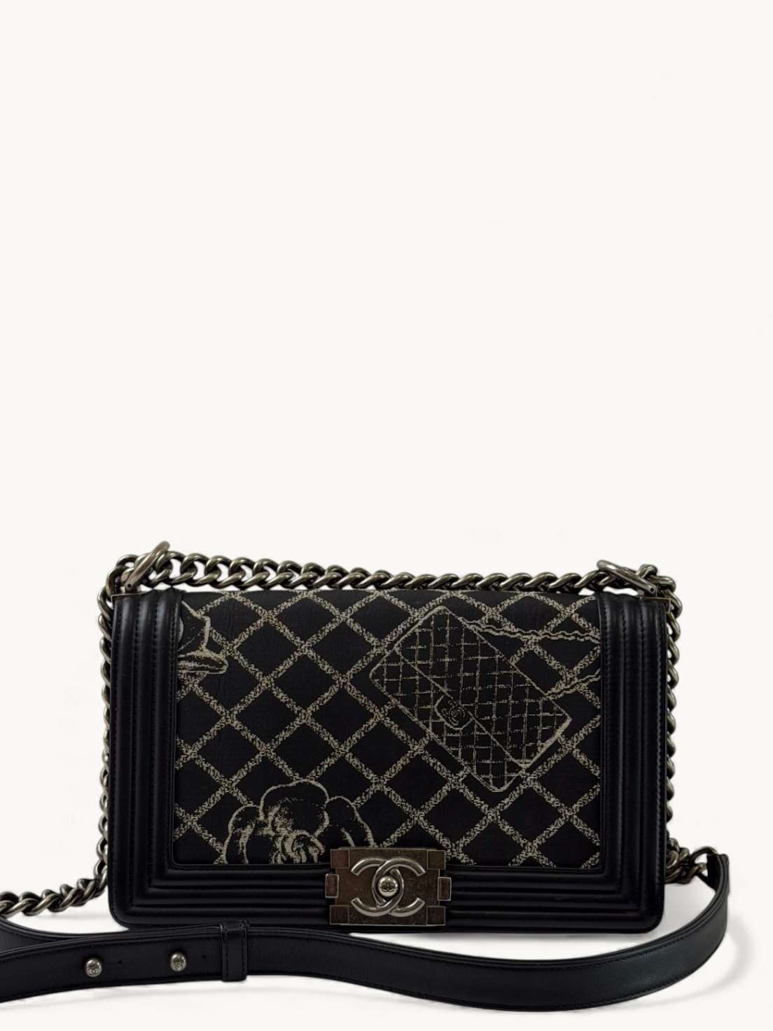Сумки Chanel Boy изображение #1