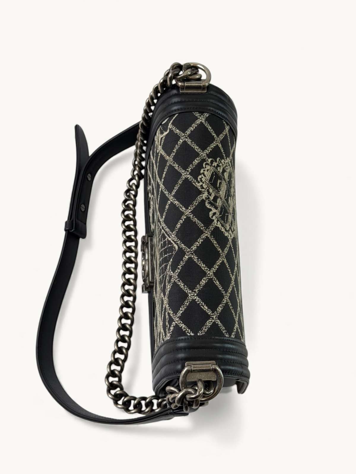 Сумки Chanel Boy изображение #8