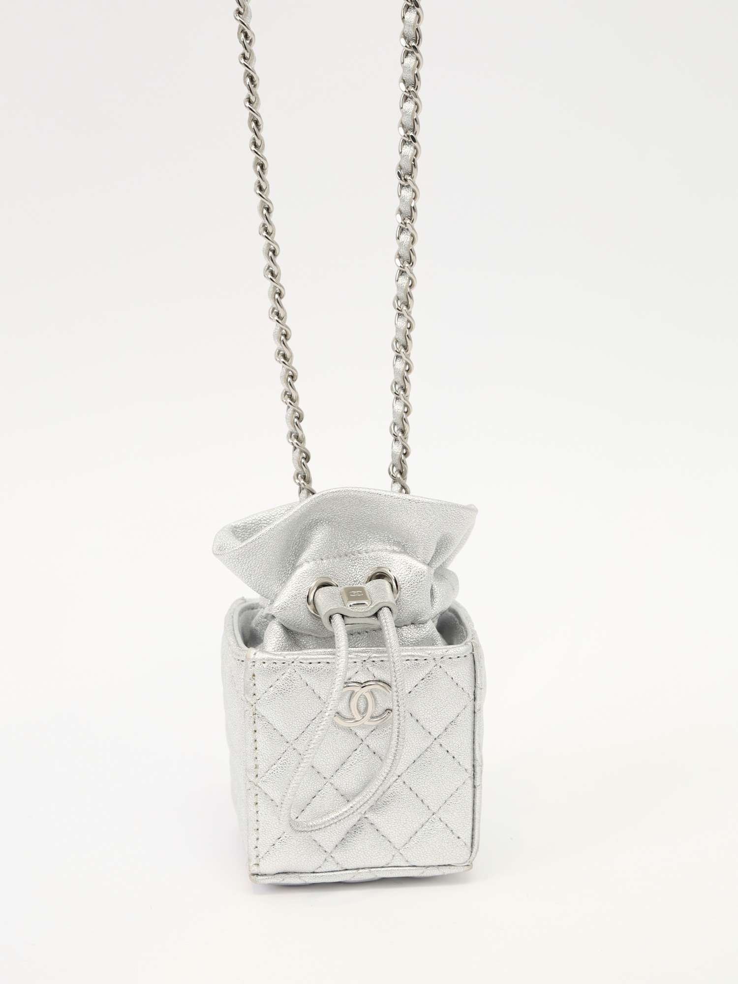 Сумки Chanel Drawstring изображение #6