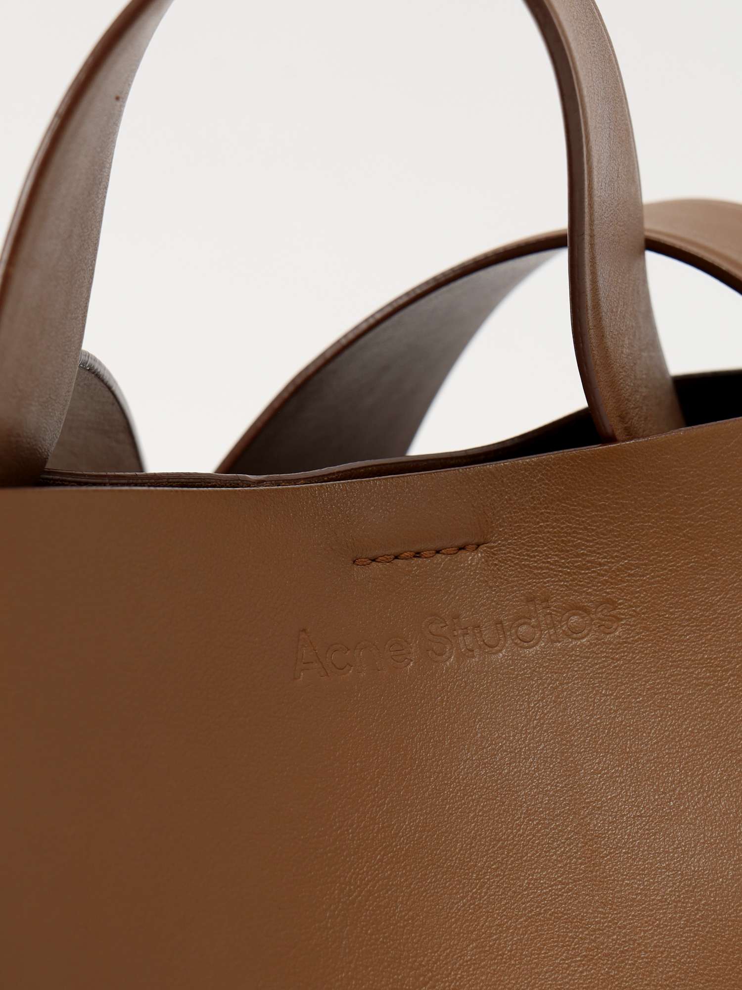 Сумки Acne Studios Musubi  изображение #6