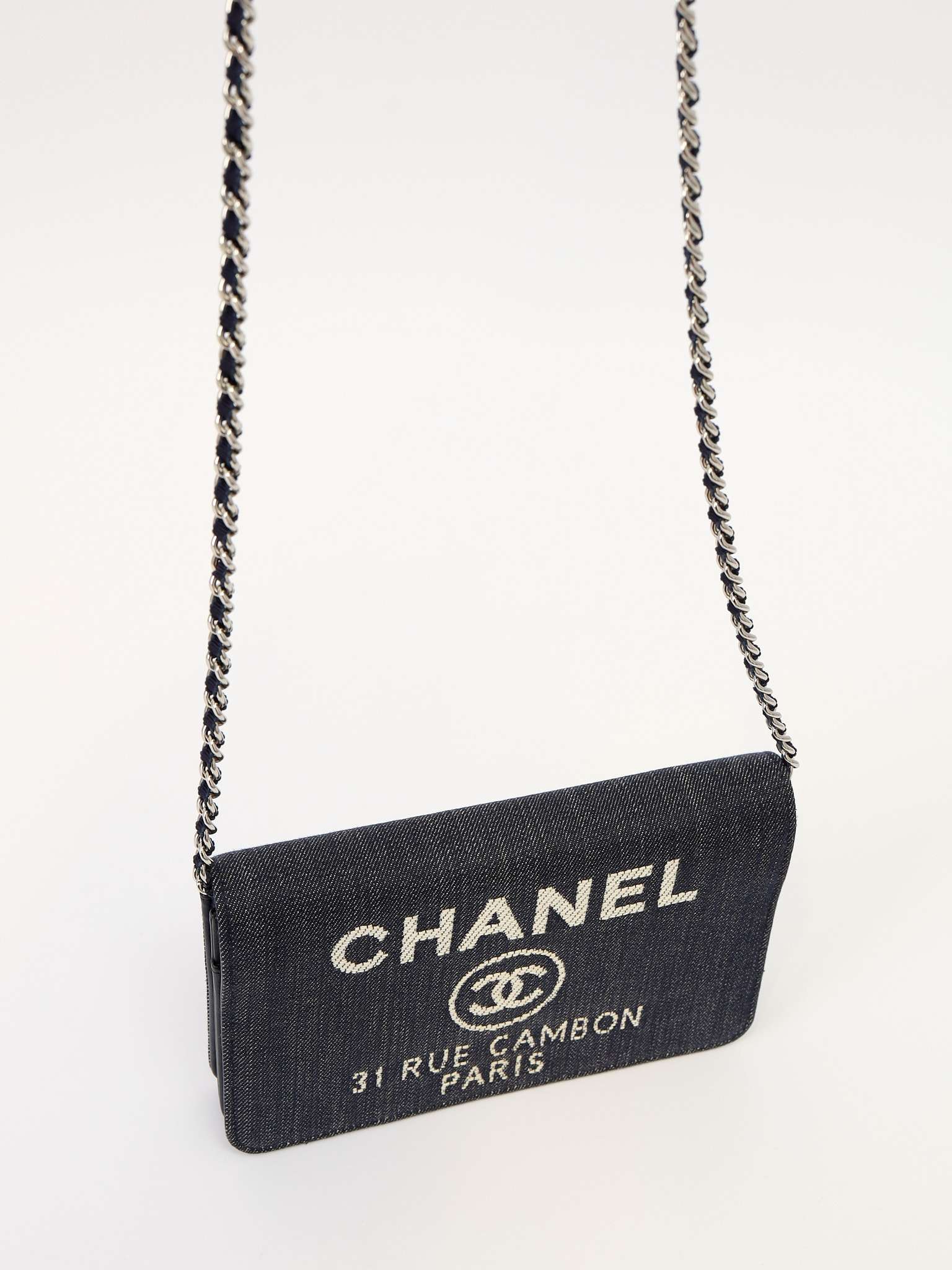 Chanel WOC  5